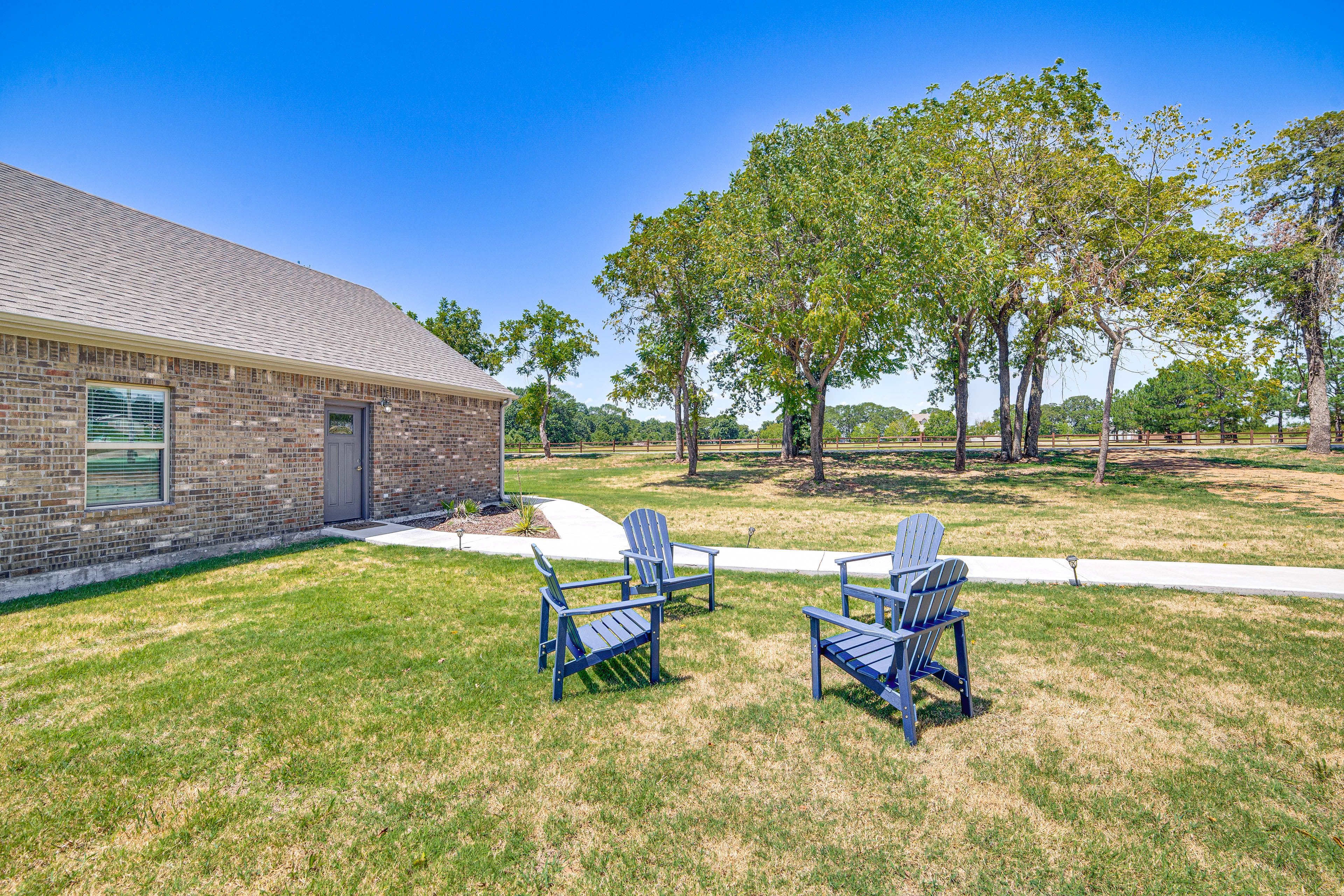 Yard Space | Outdoor Seating