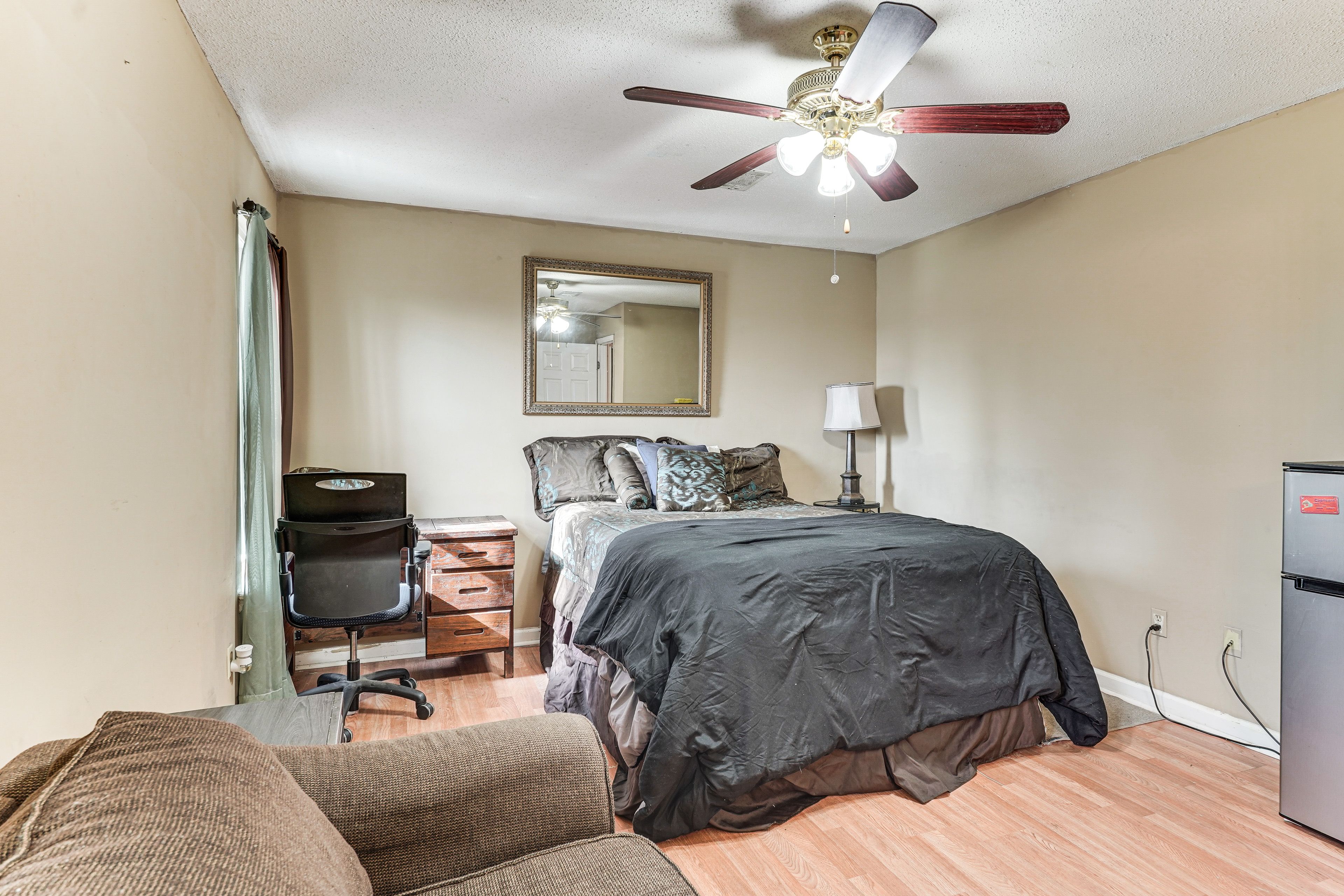 Bedroom 1 | Queen Bed | Twin Sleeper Sofa | Upper Floor