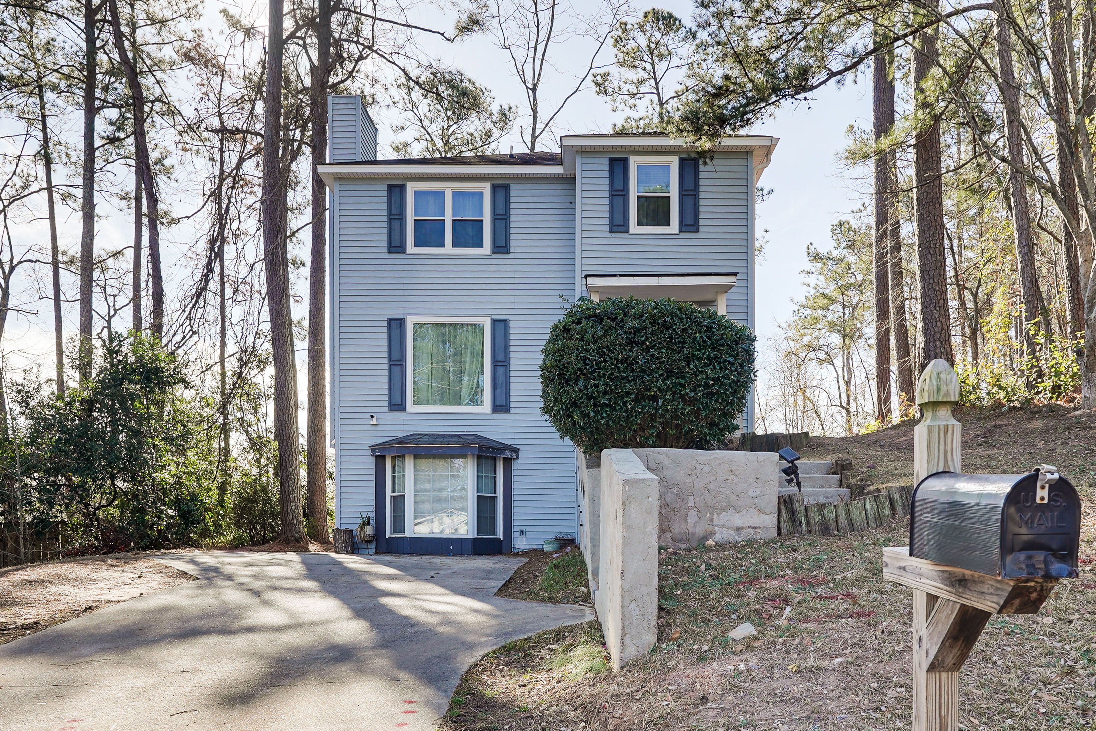 Parking | Driveway (2 Vehicles)
