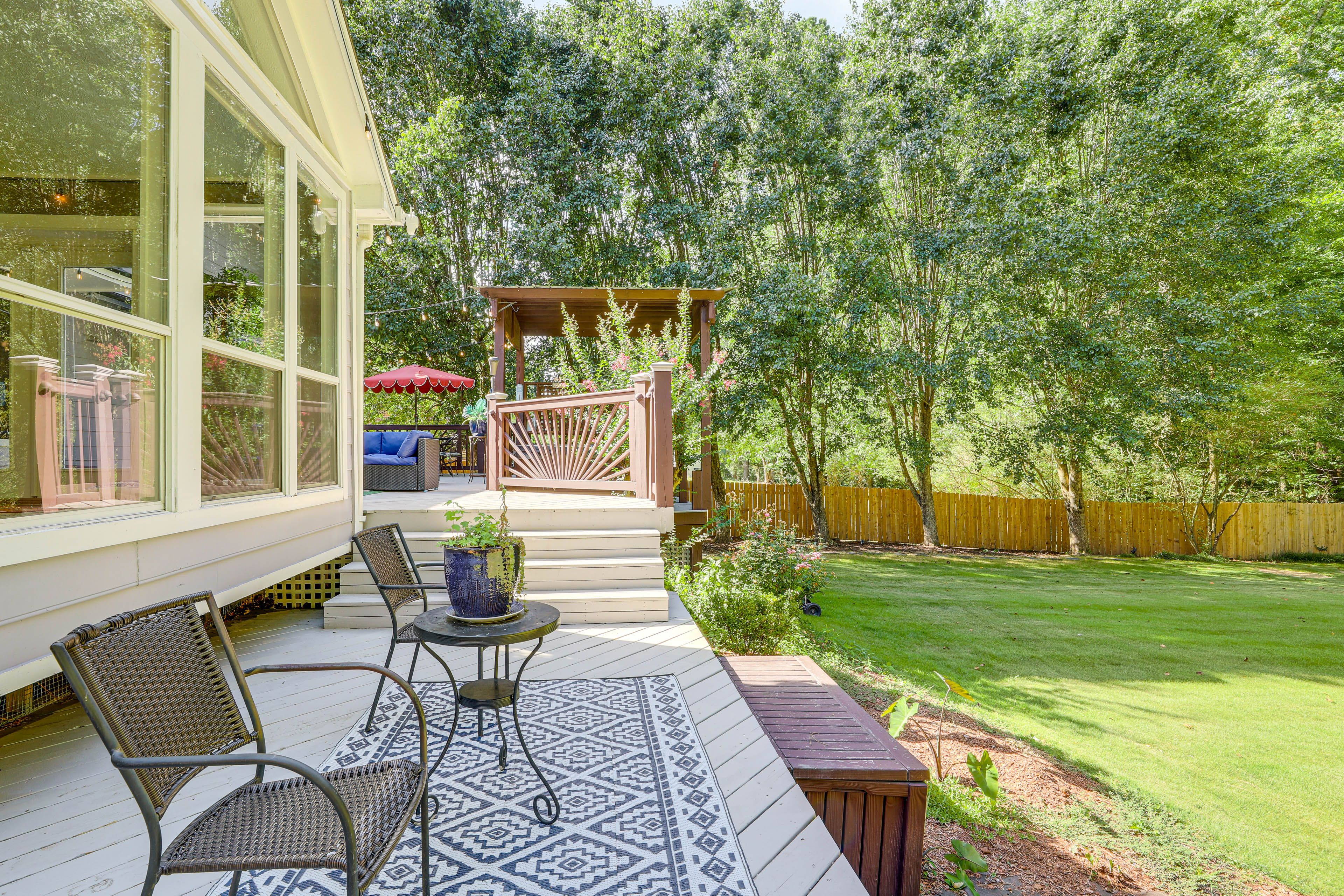 Private Deck | Outdoor Seating