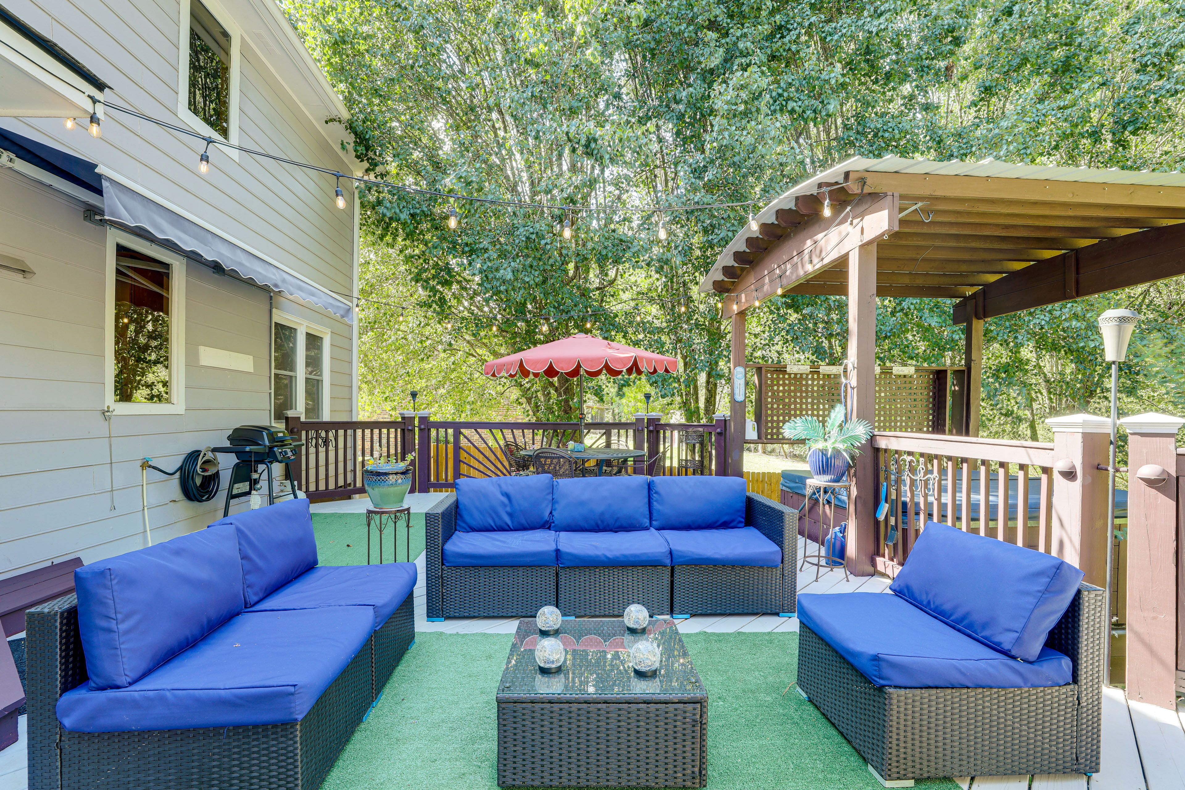 Lilburn Vacation Rental | 3BR | 3BA | Steps Required | 2,400 Sq Ft