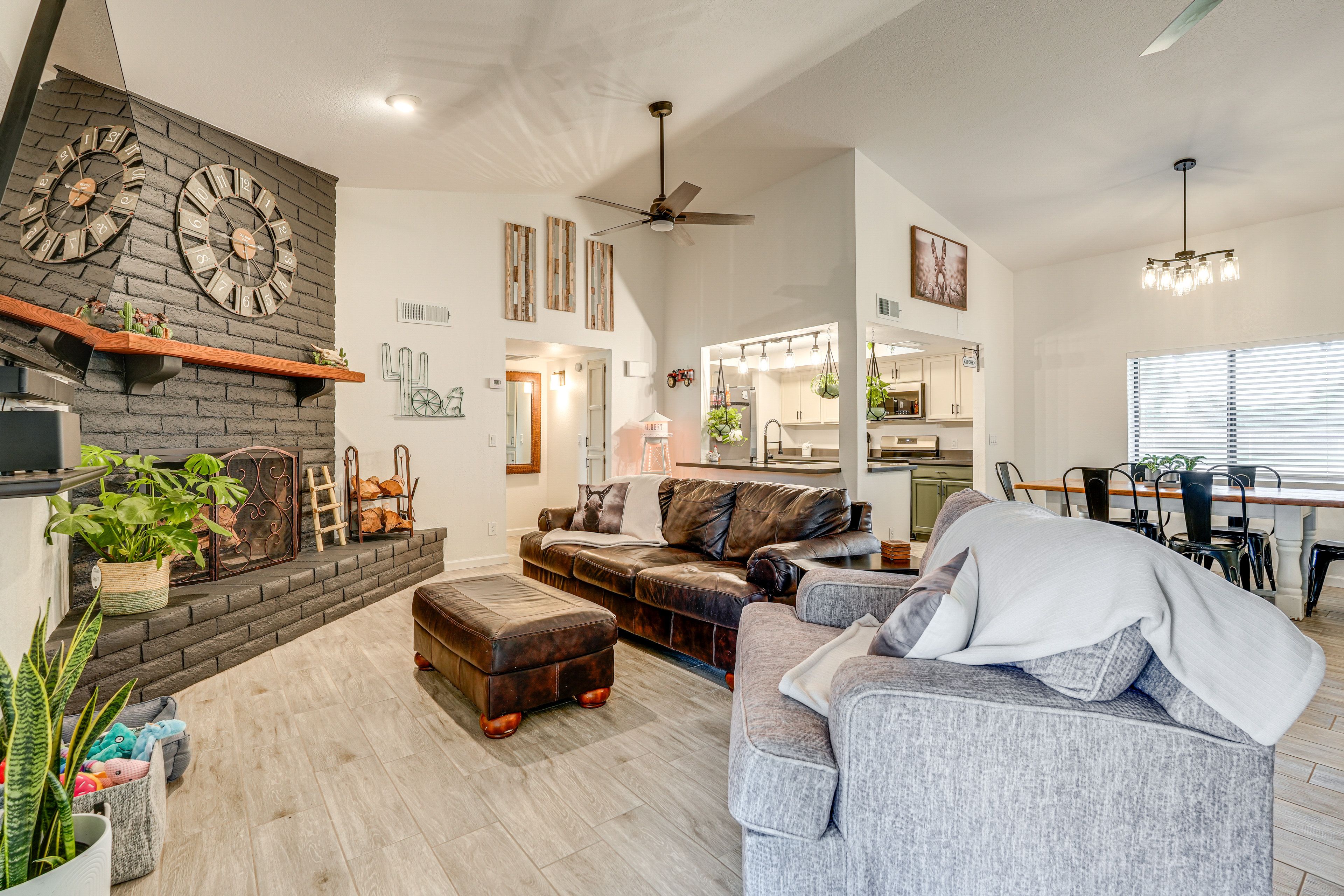 Gilbert Vacation Rental | 3BR | 2BA | 1 Step Required | 1,800 Sq Ft