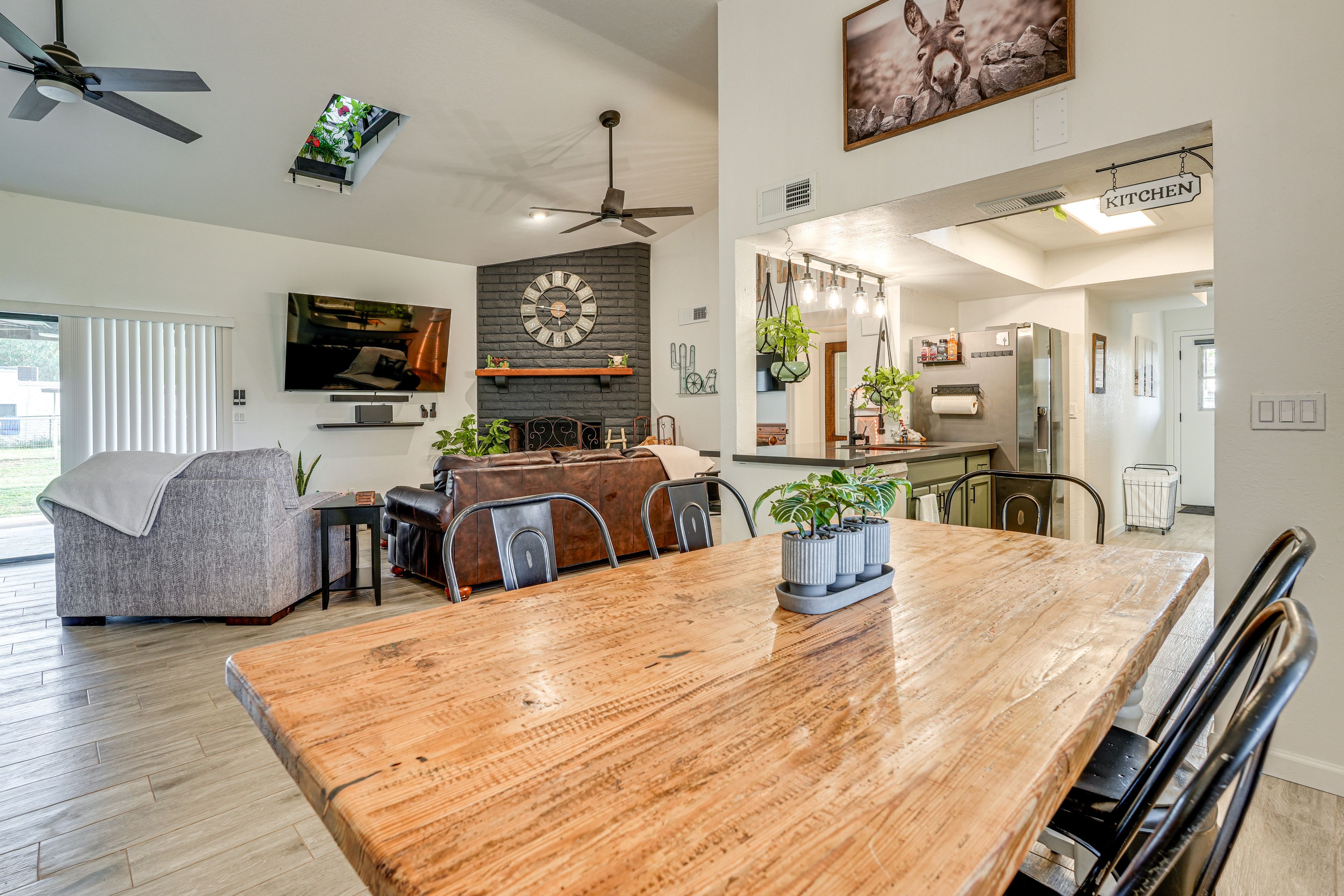 Dining Area | Open Floor Plan