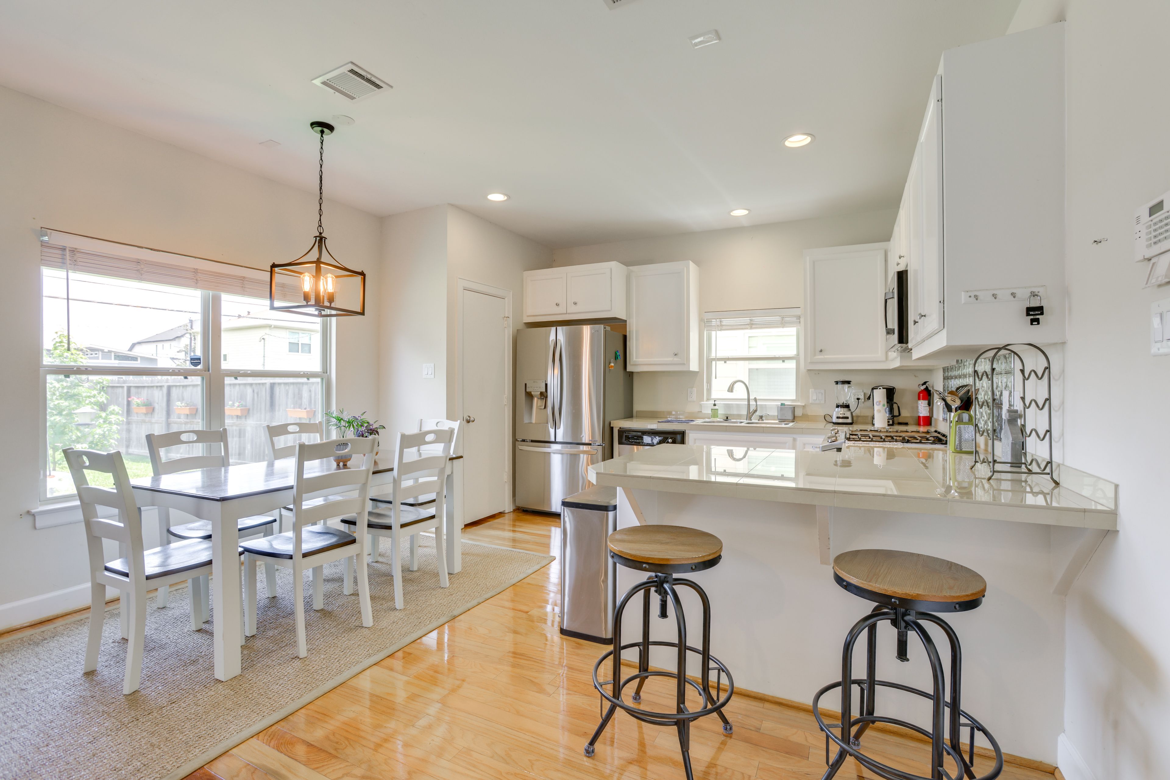 Interior | Central Heating & A/C | In-Unit Laundry