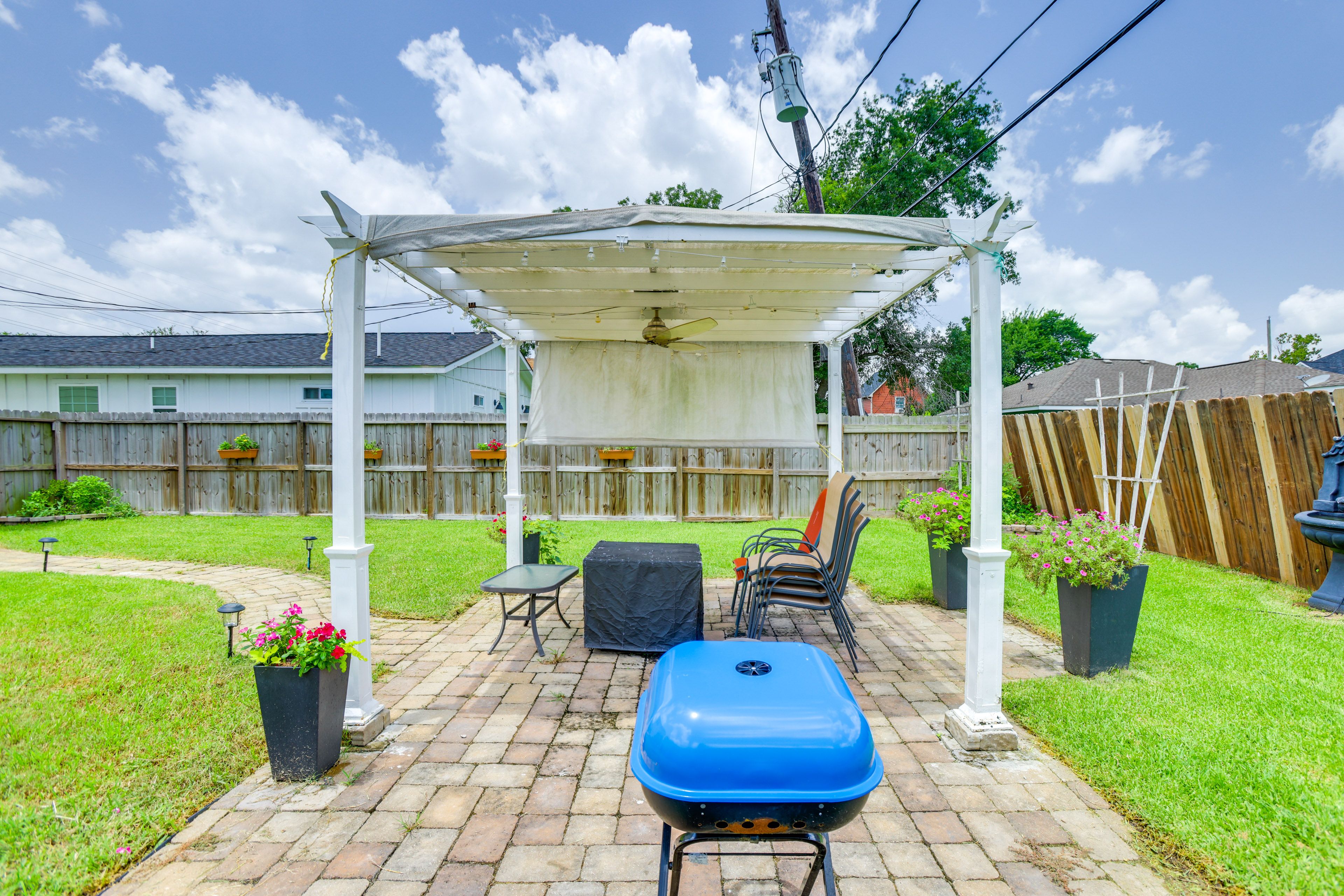 Covered Pergola | Charcoal Grill