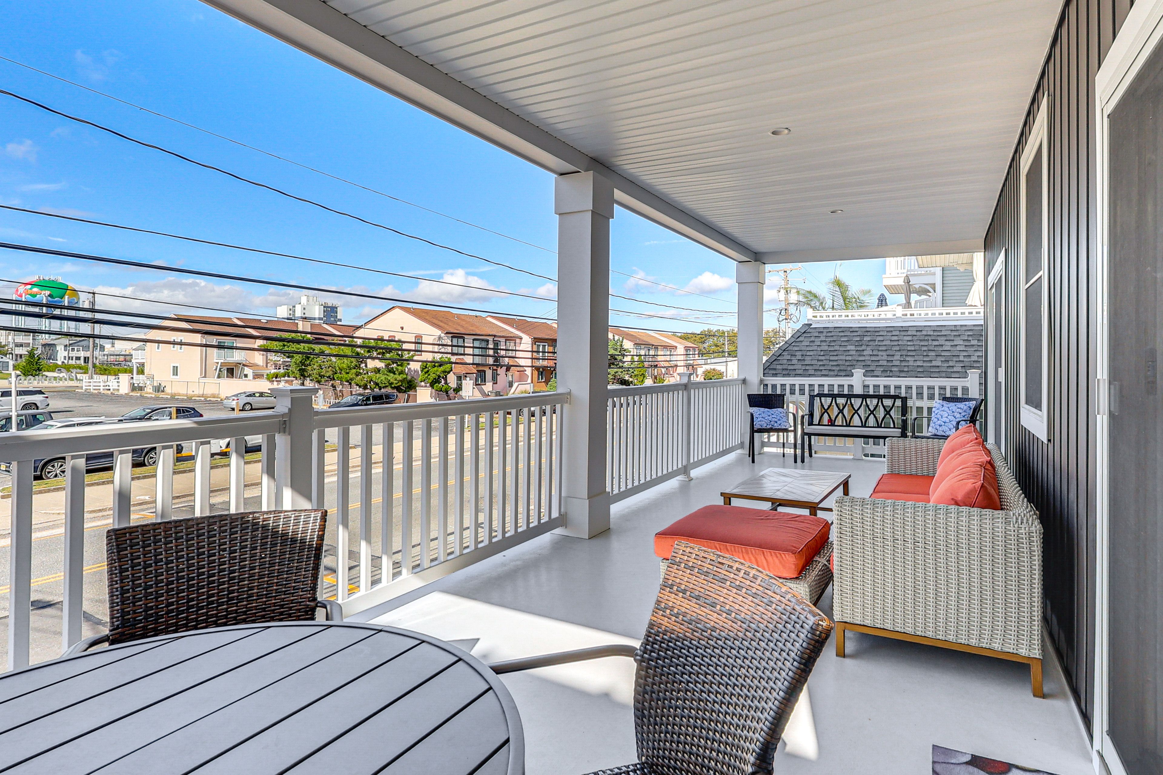 Wildwood Vacation Rental | 4BR | 2.5BA | 1,850 Sq Ft | Stairs to Enter
