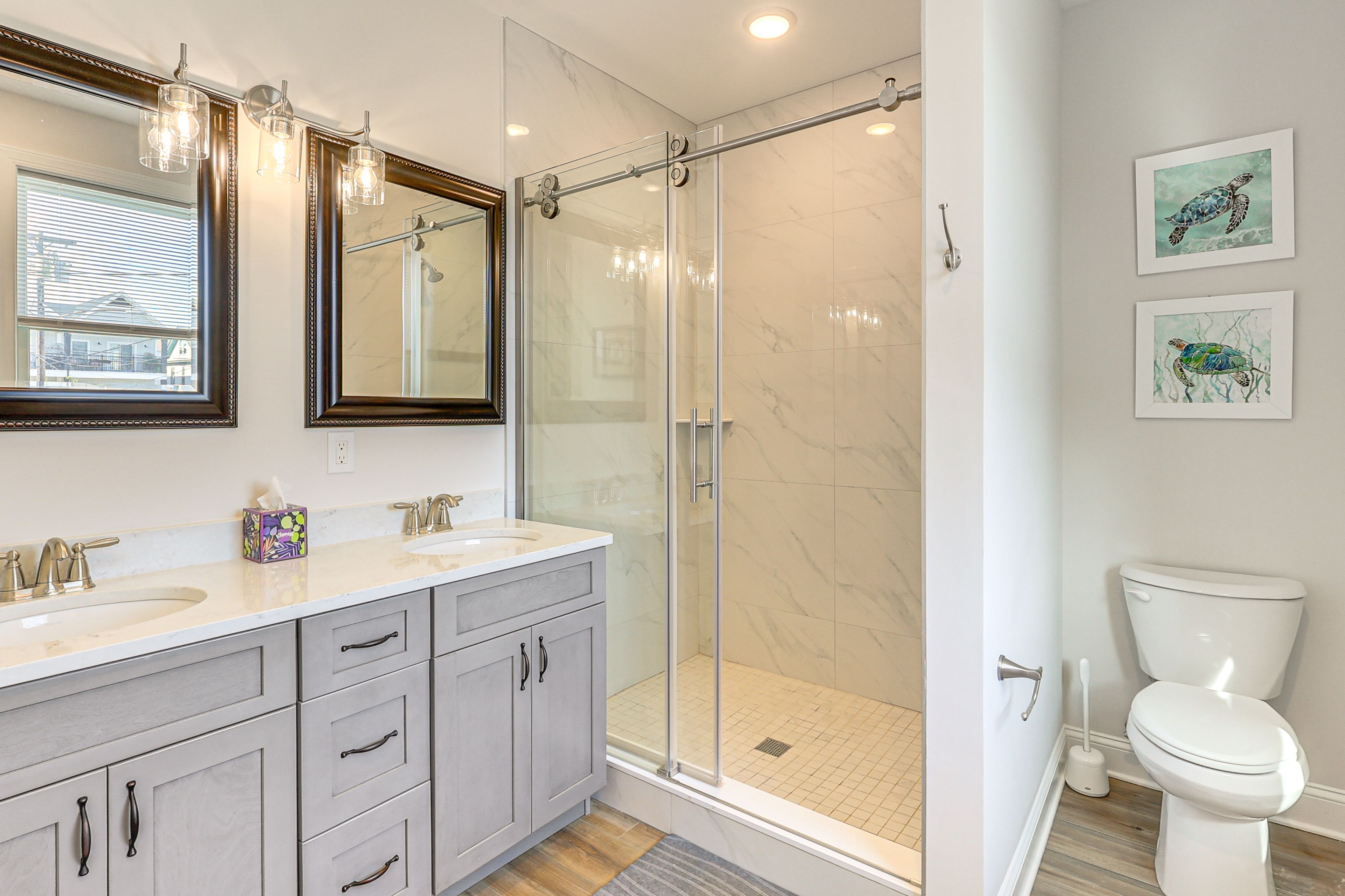Full Bathroom