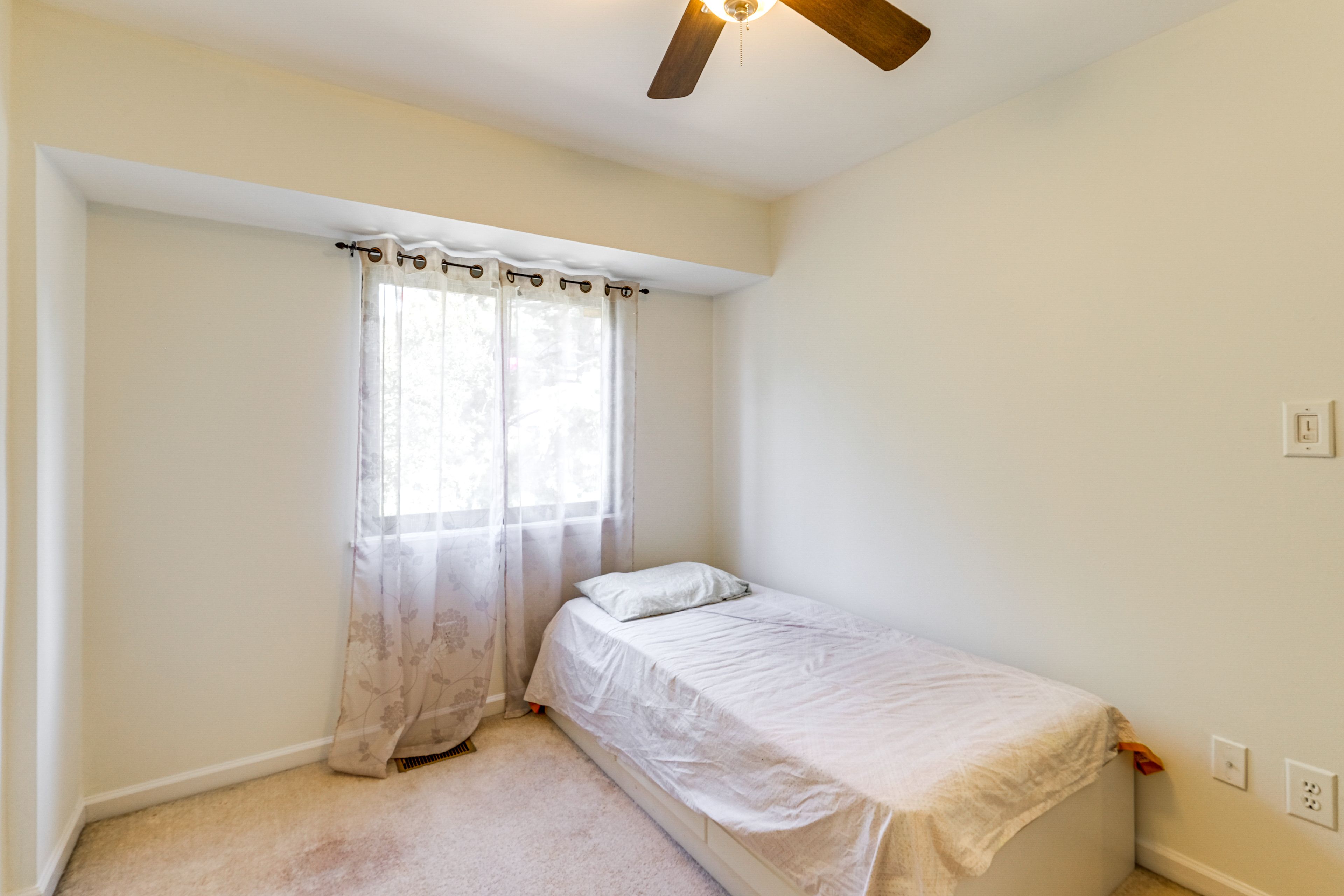 Bedroom 3 | Twin Bed | 2nd Floor