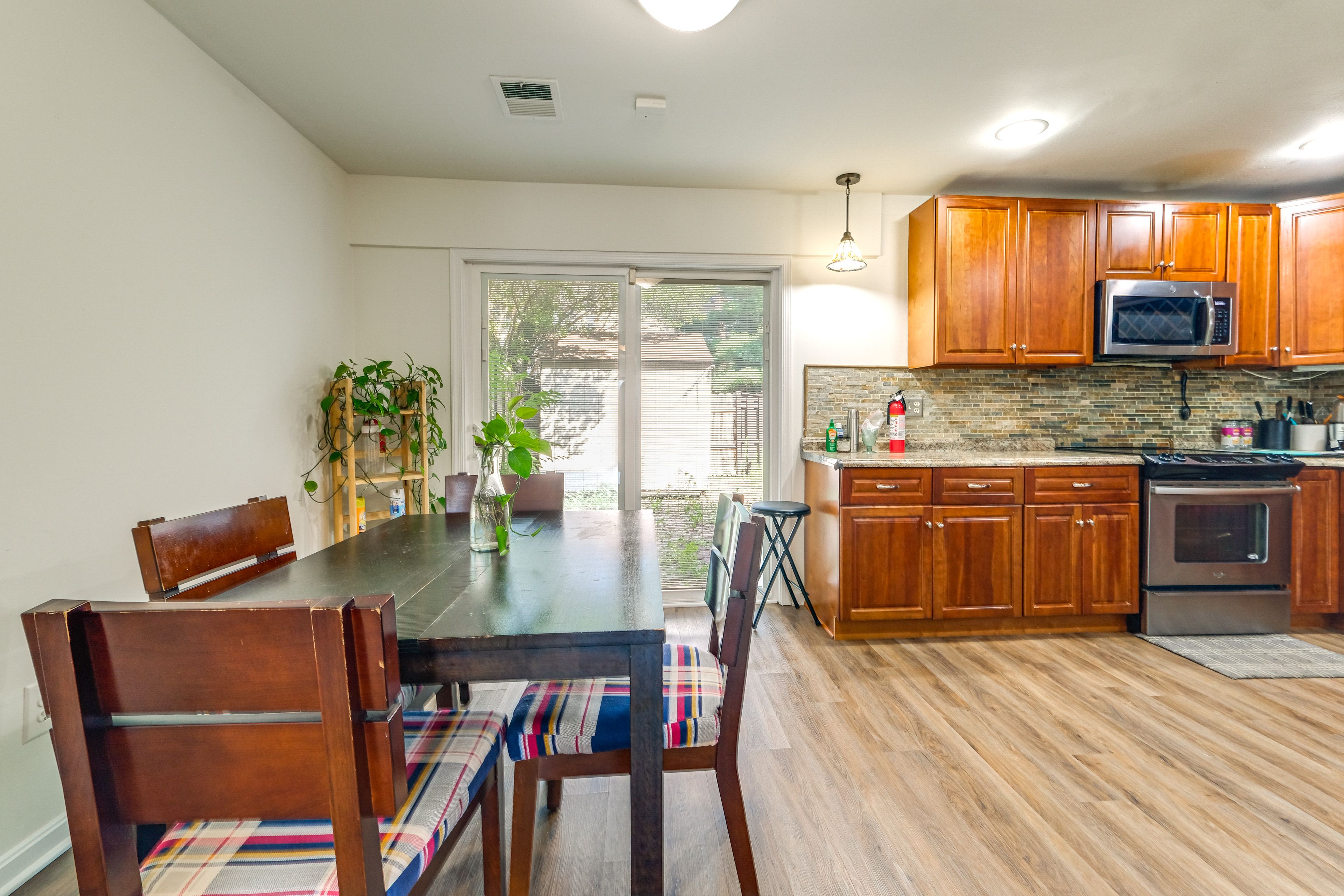 Dining Area & Kitchen | 1st Floor