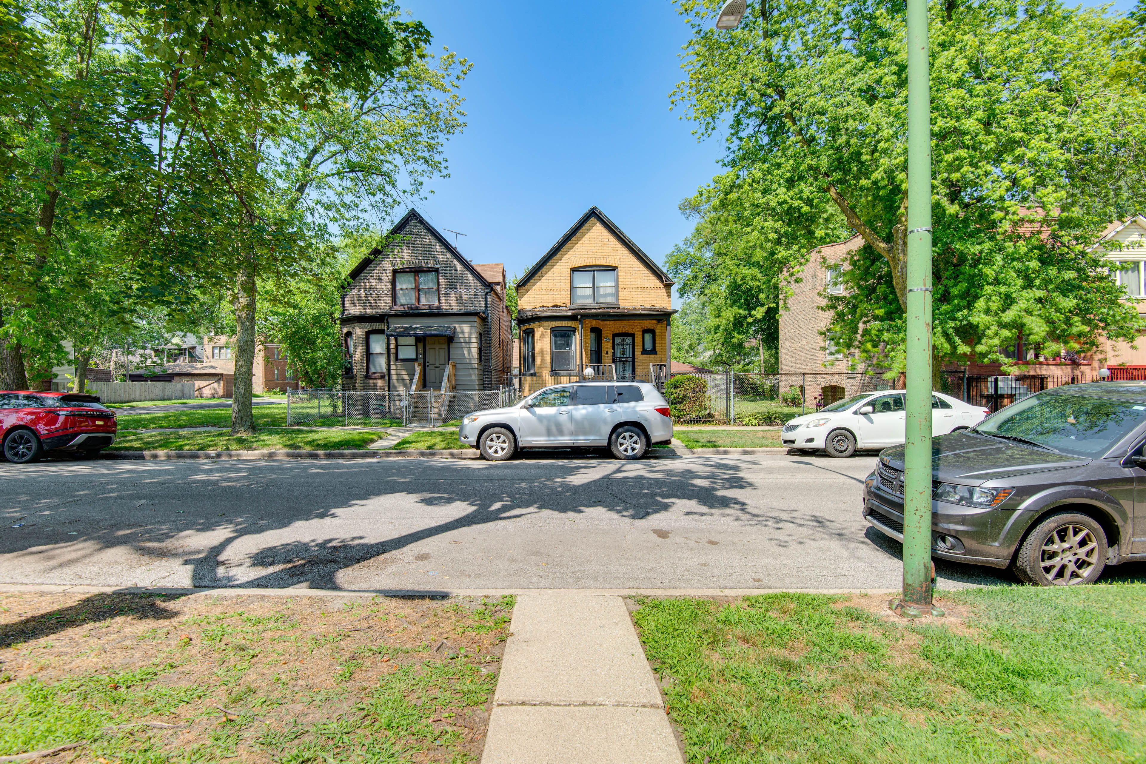 Parking | Free Street Parking (First-Come, First-Served)