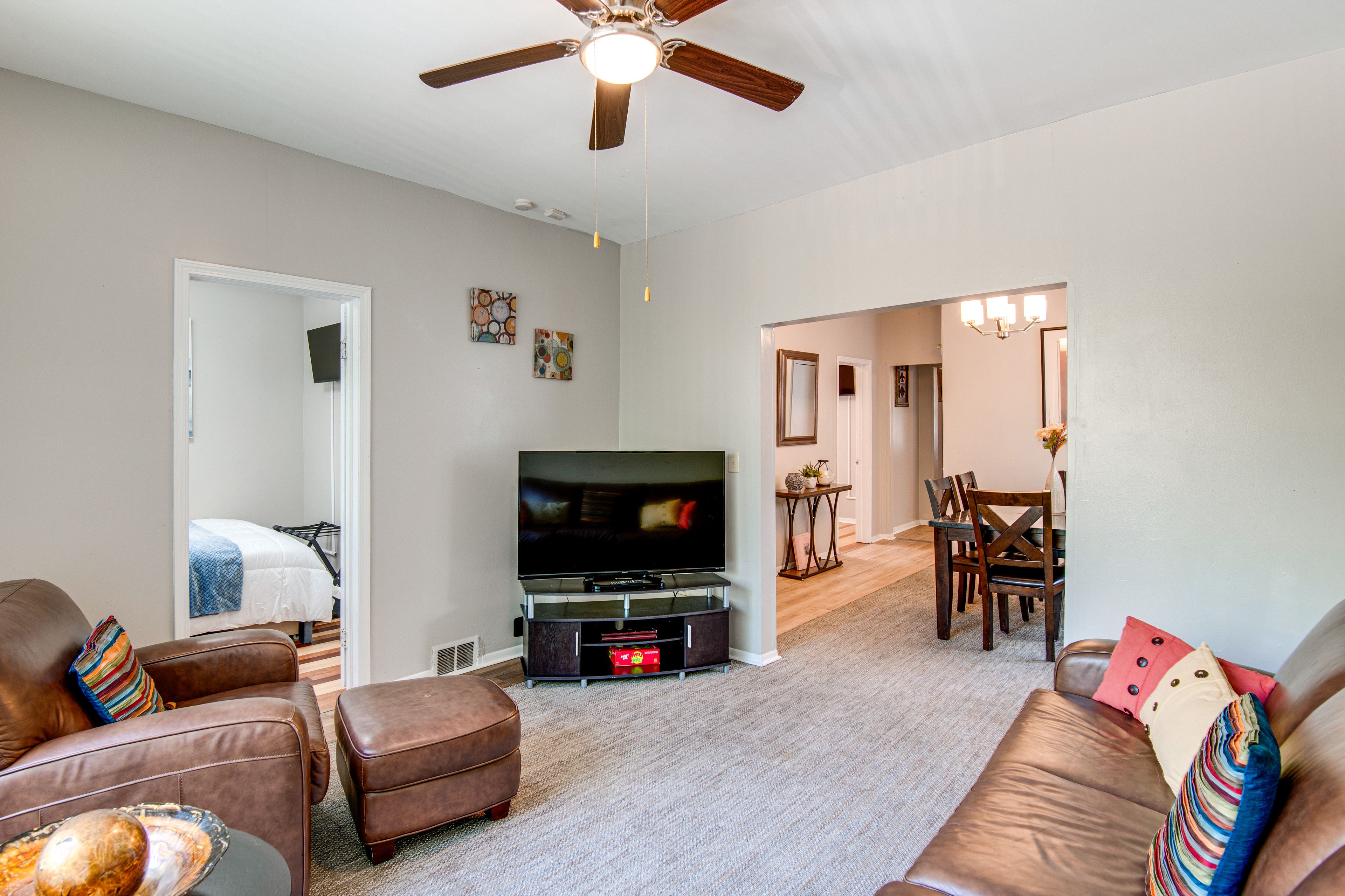 Living Room | Smart TV