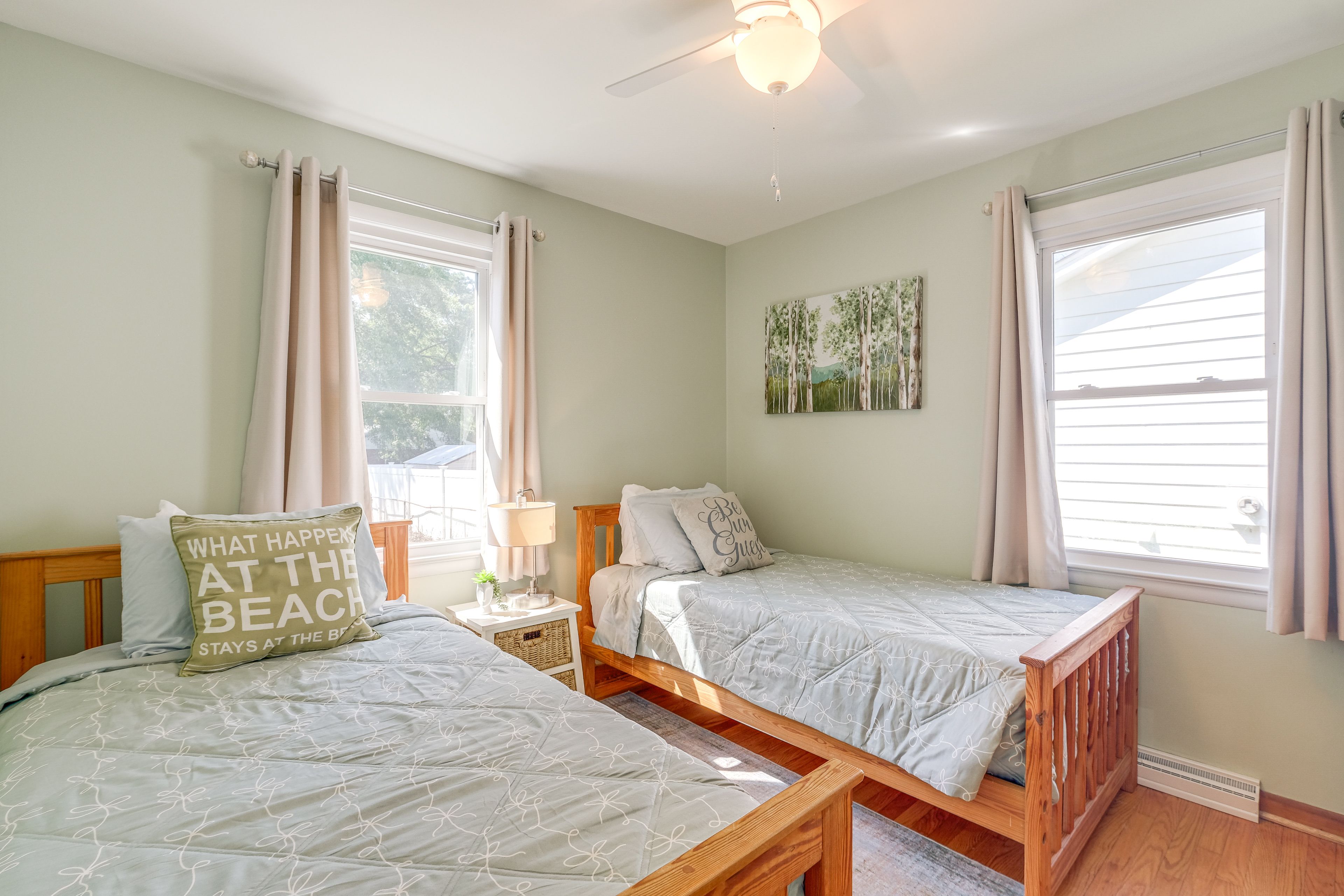 Bedroom 2 | 2 Twin Beds
