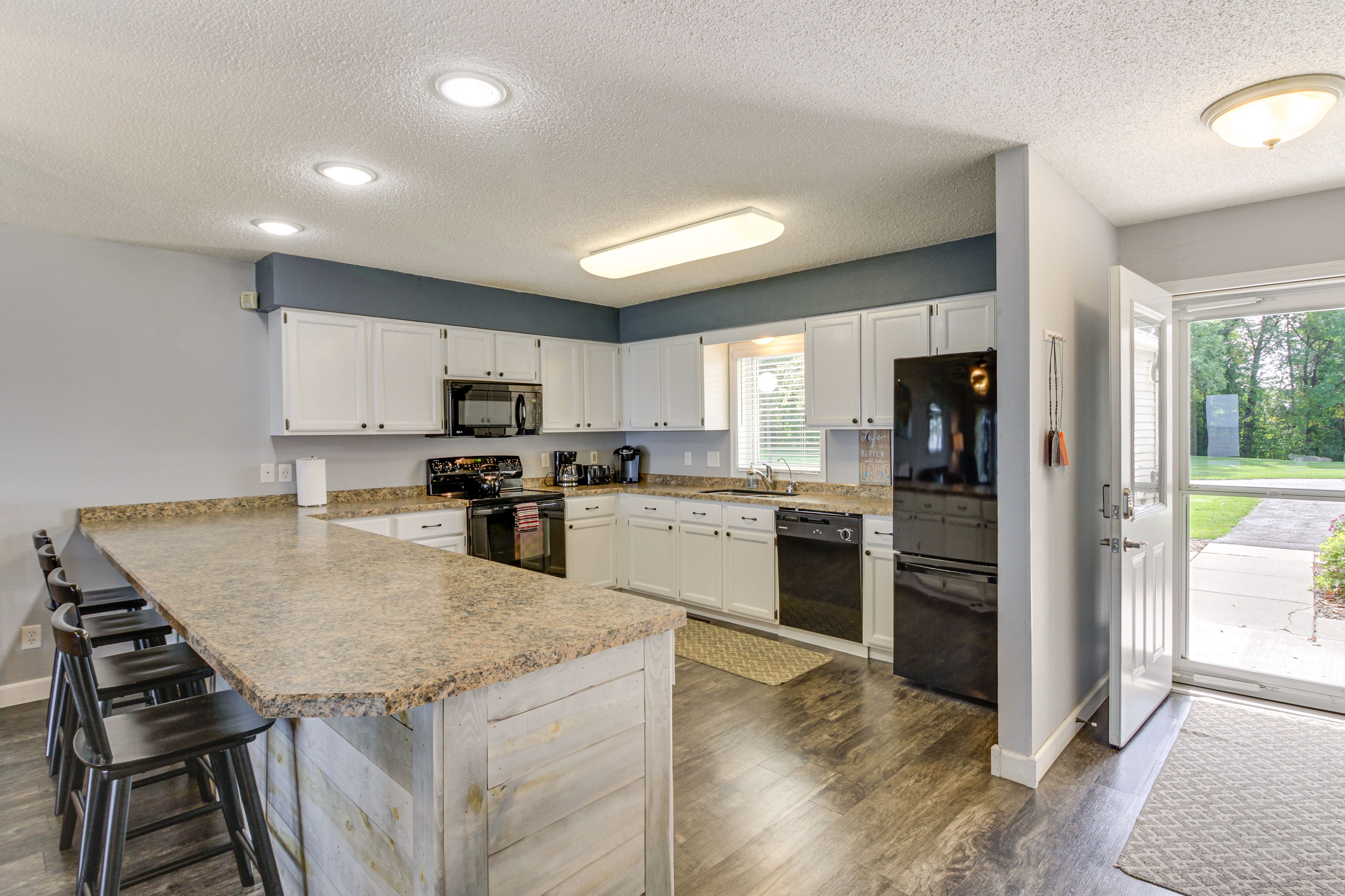 Kitchen | 1st Floor | Cooking Basics | Drip & Keurig Coffee Makers