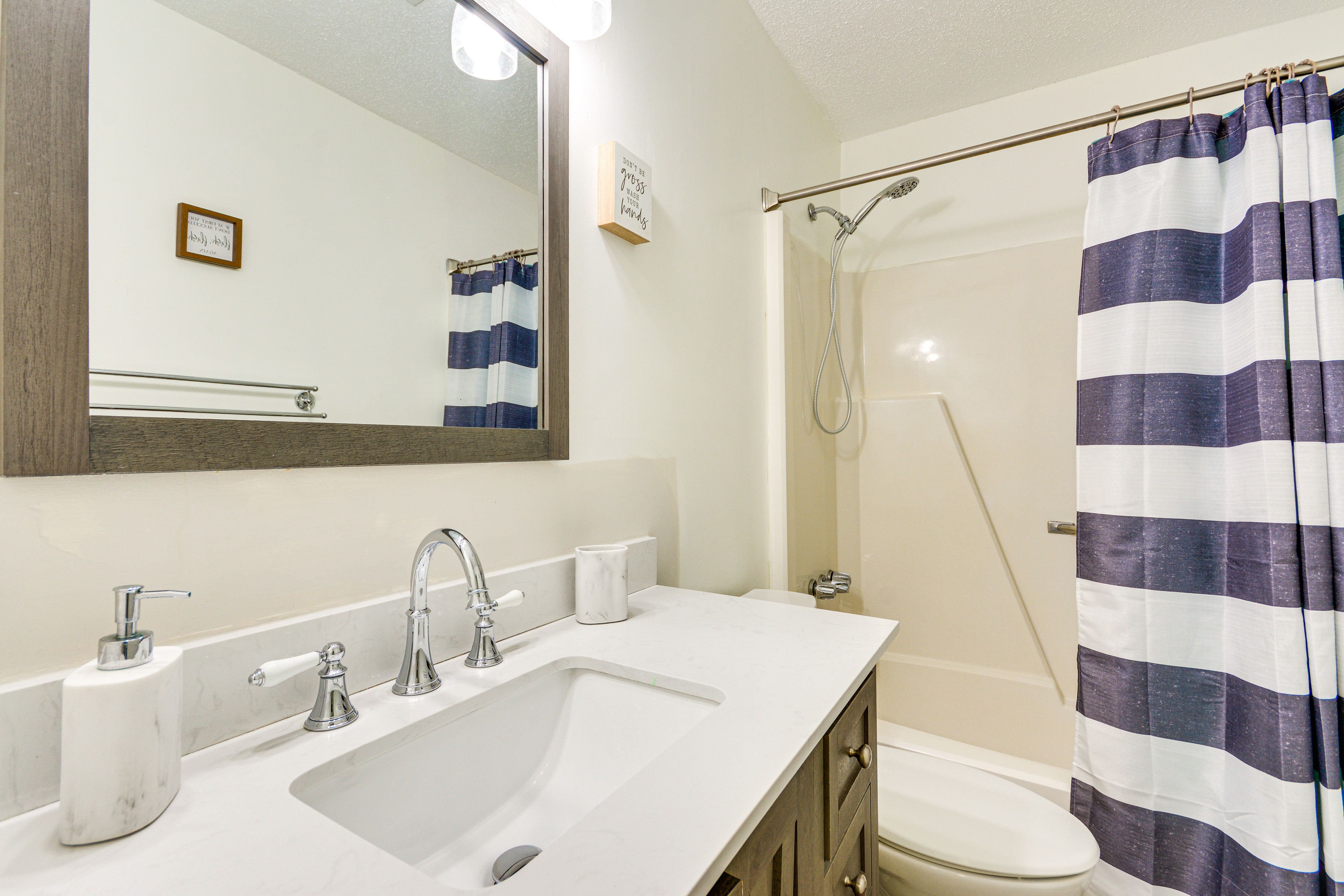 Full Bathroom