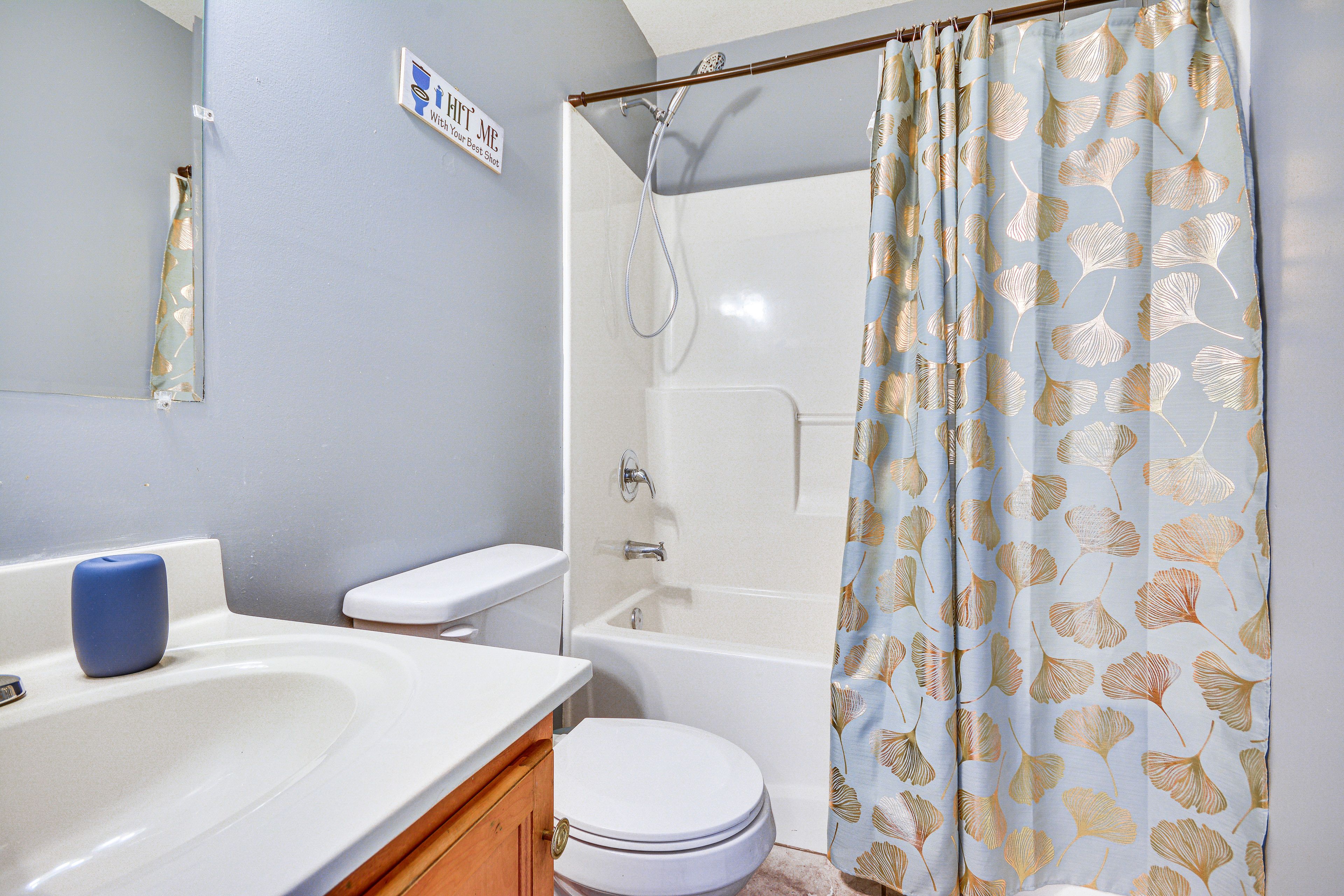 Full Bathroom