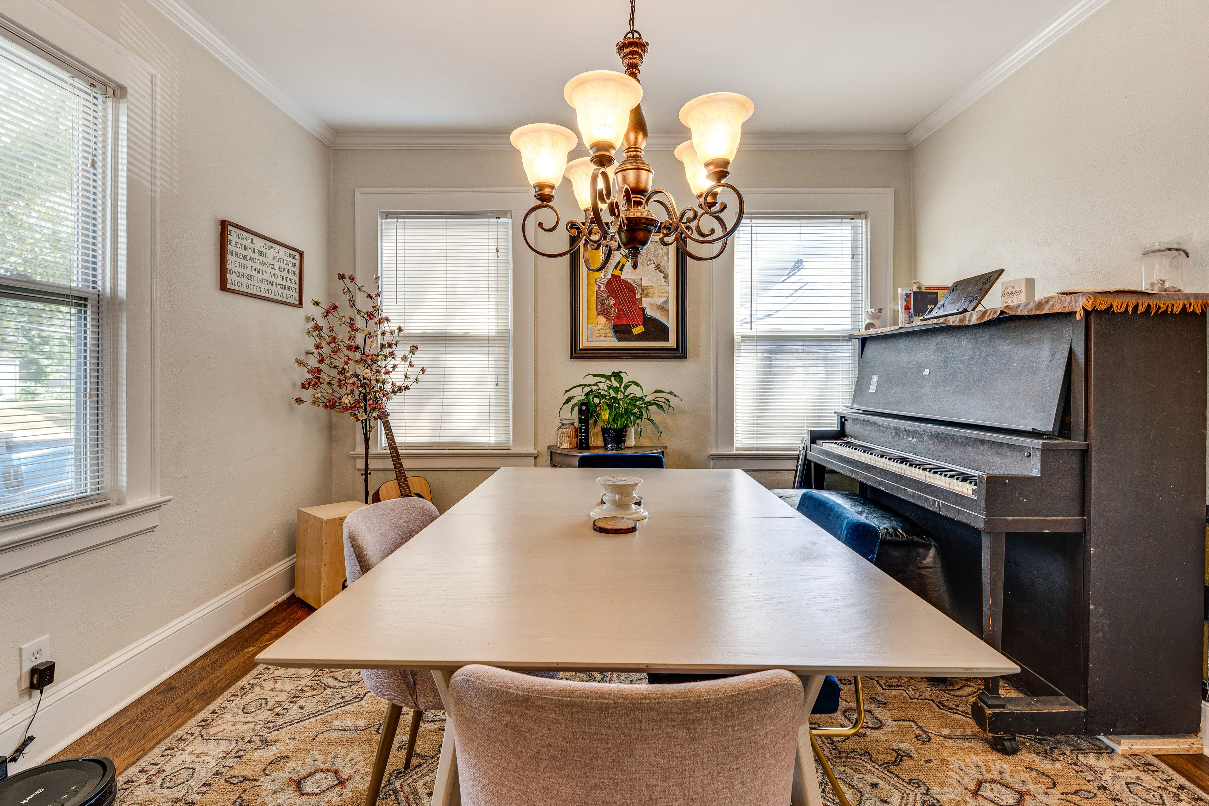 Dining Table | Dishware/Flatware | Piano