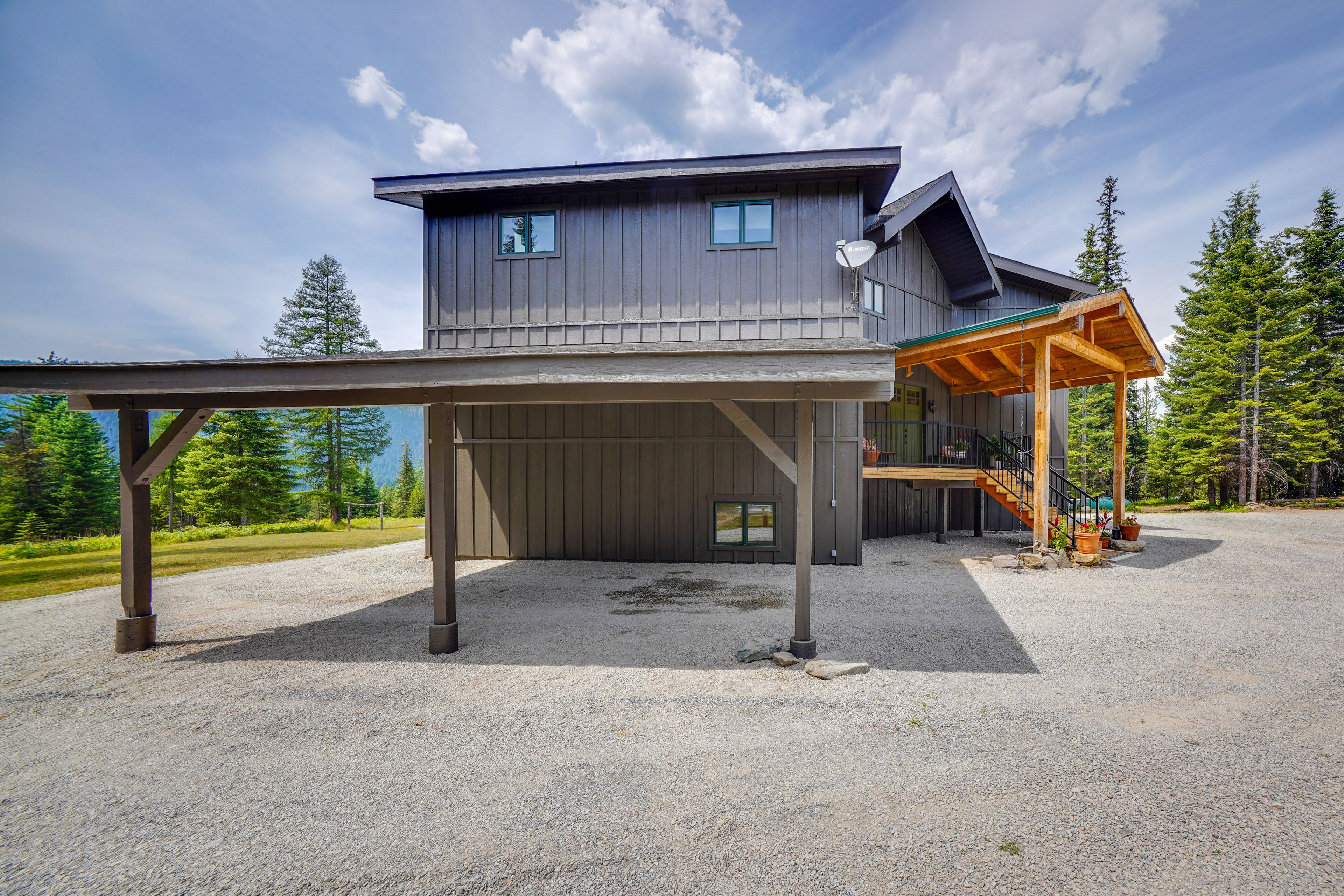 Parking | Driveway (10 Vehicles)