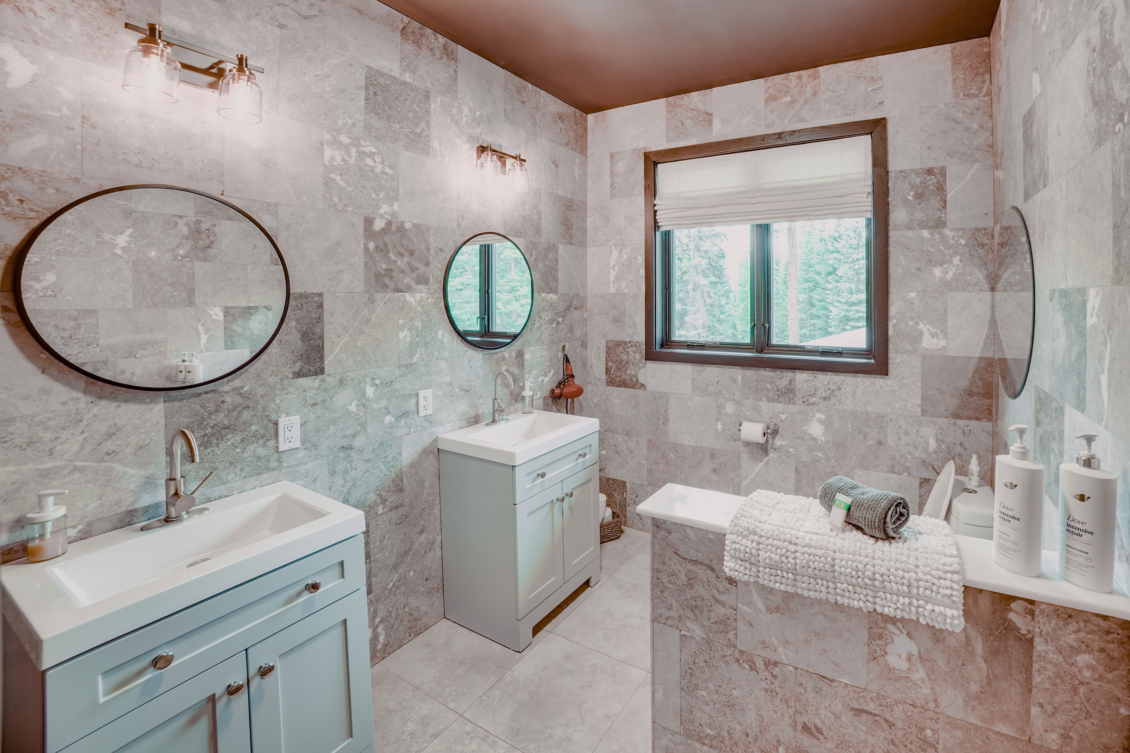 Bathroom | Towels Provided | 1st Floor