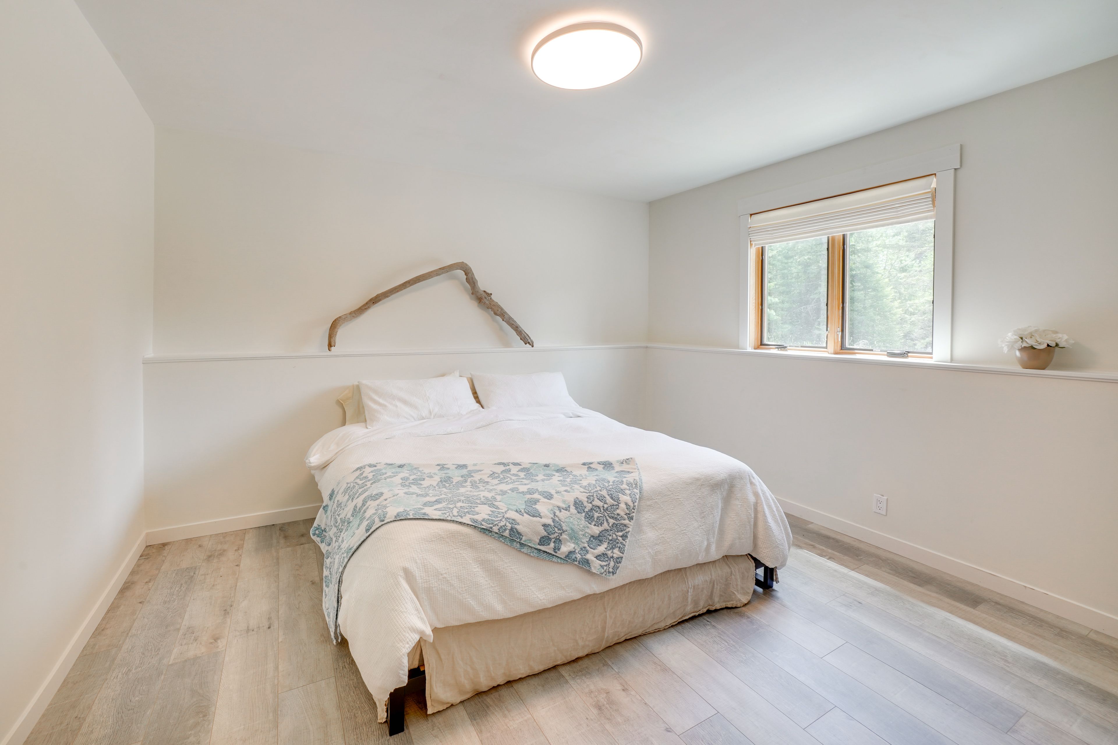 Bedroom 6 | King Bed | Basement Level