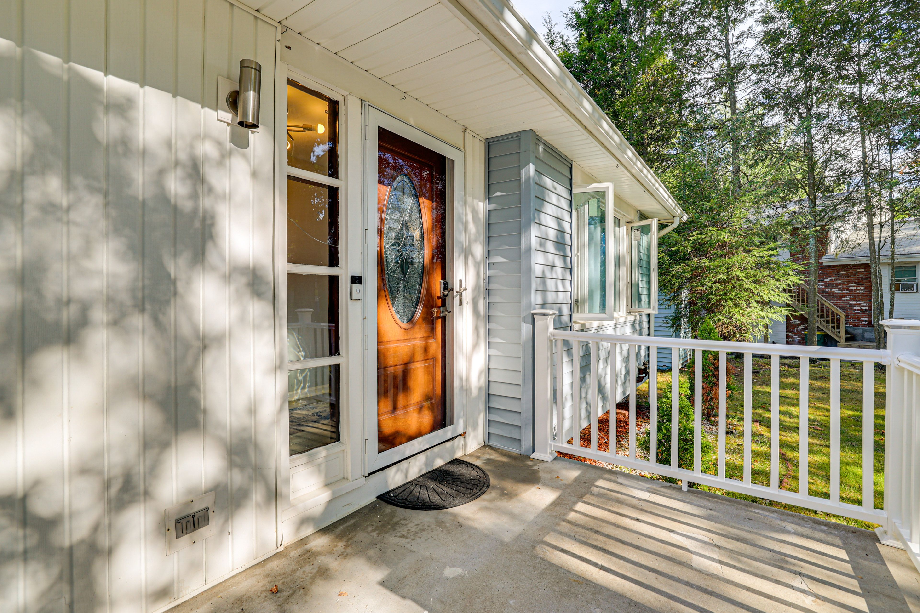 House Exterior | Keyless Entry