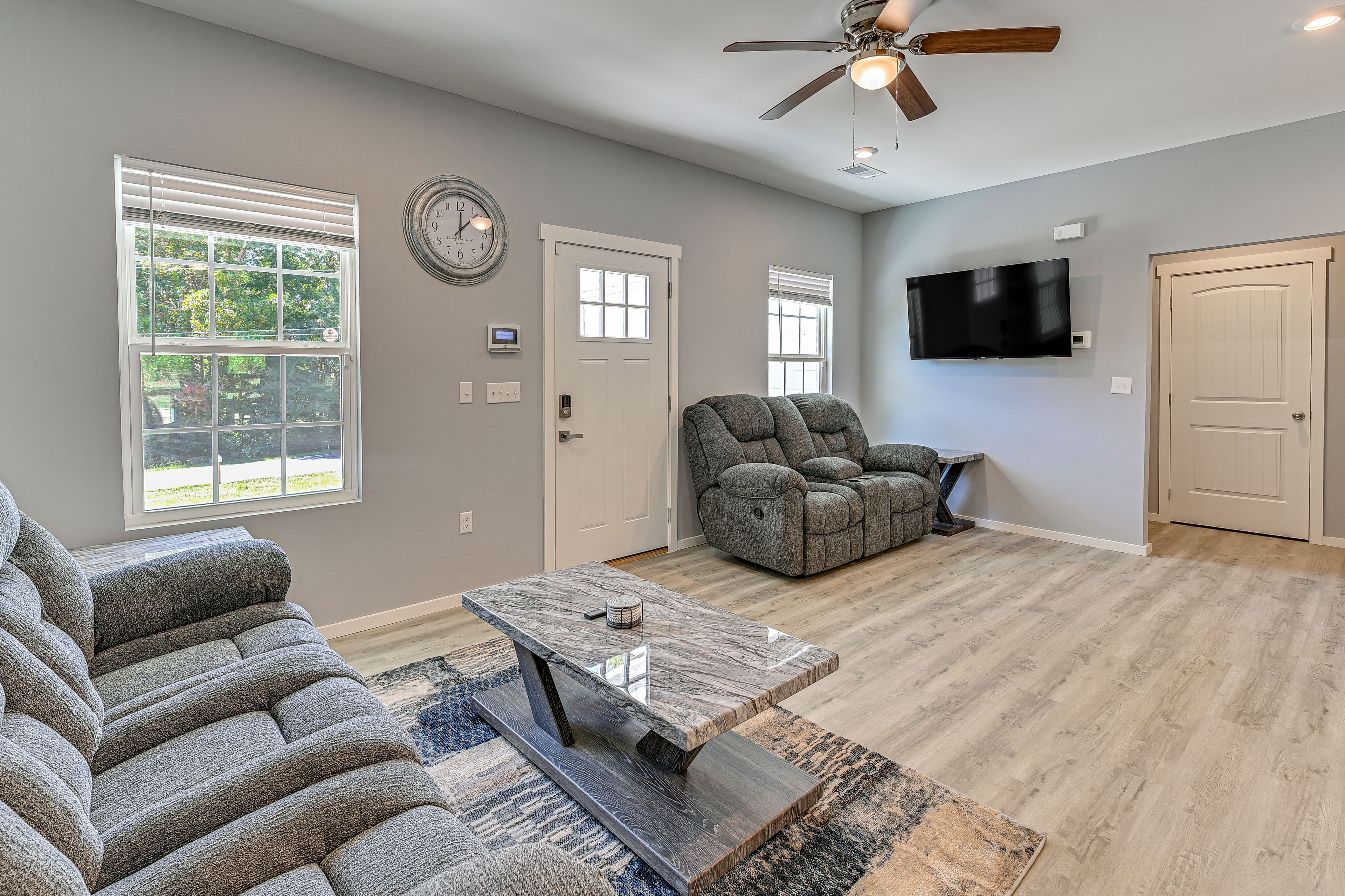 Living Room | Central A/C & Heat | Free WiFi