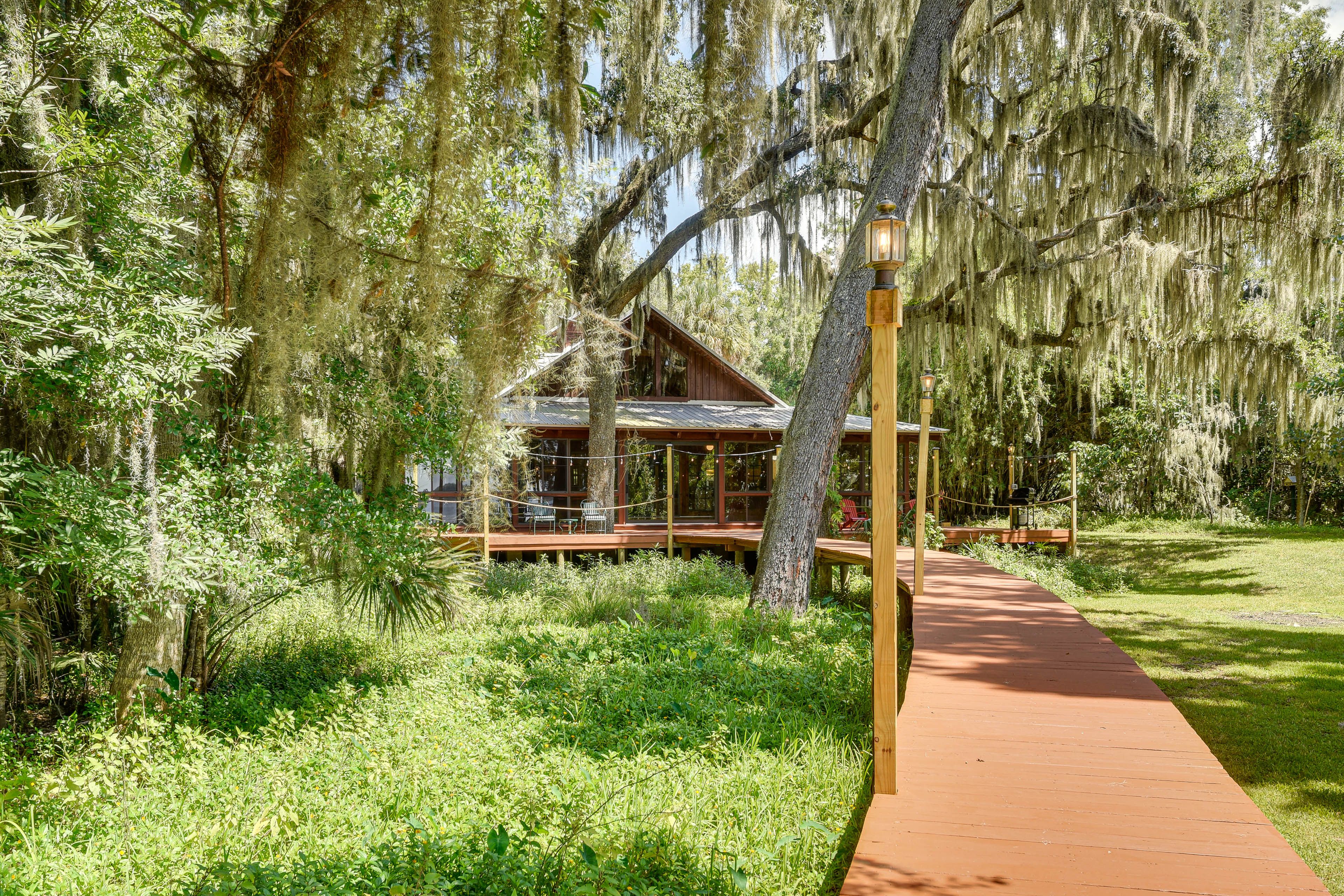 Private Dock | Riverfront Location