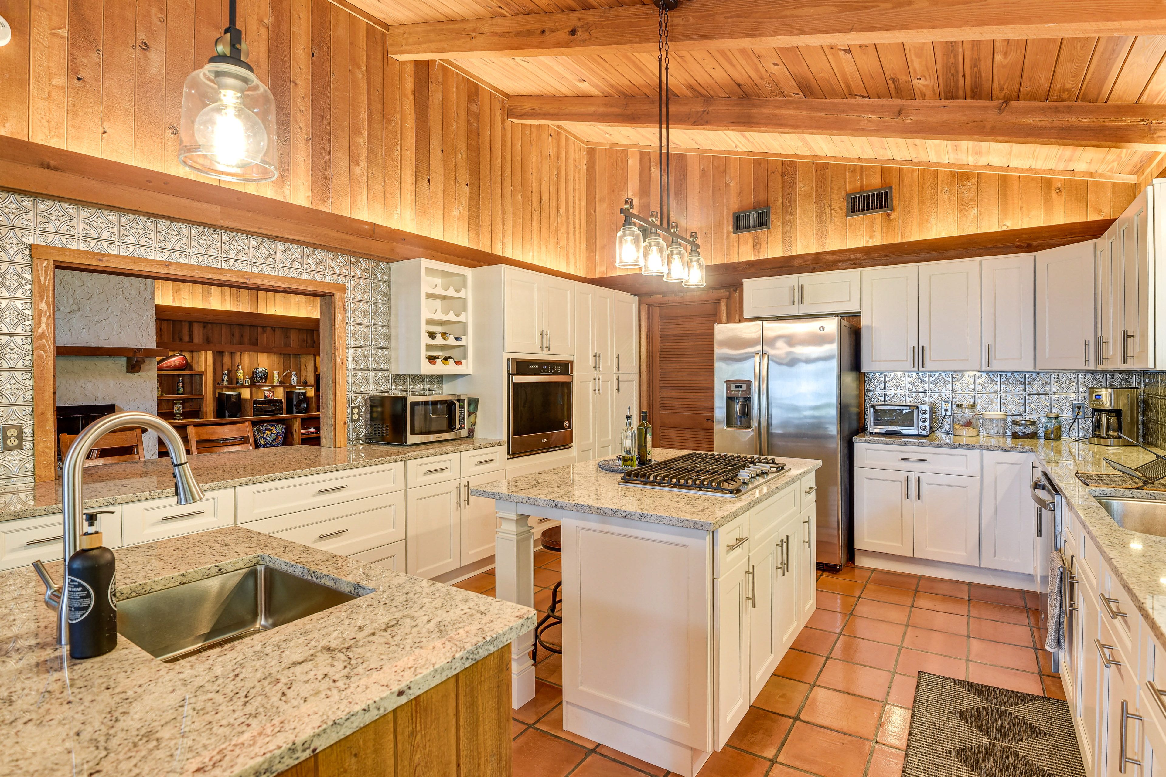 Kitchen | 1st Floor | Dishware/Flatware | Drip Coffee Maker