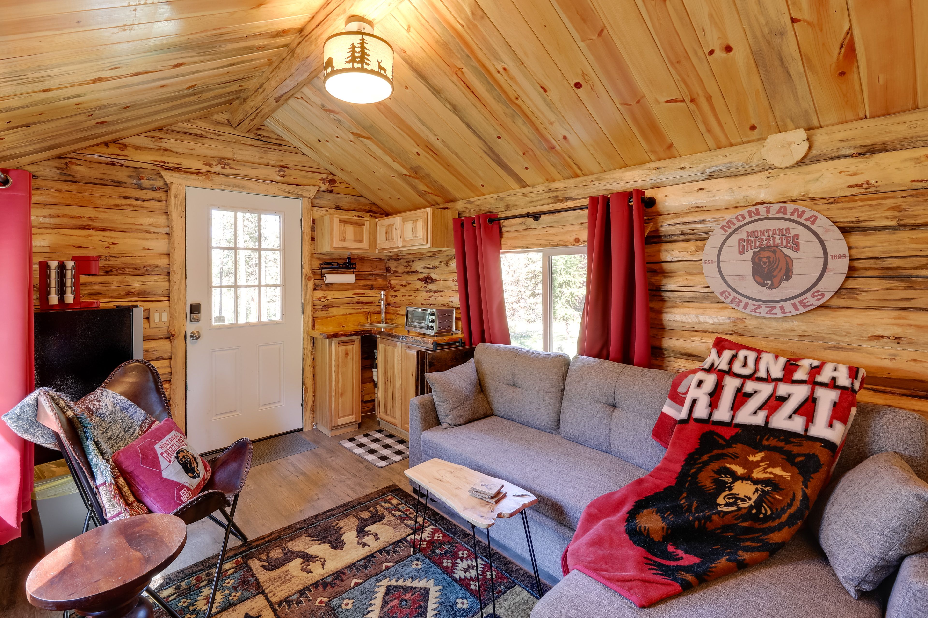 Living Space | Free WiFi