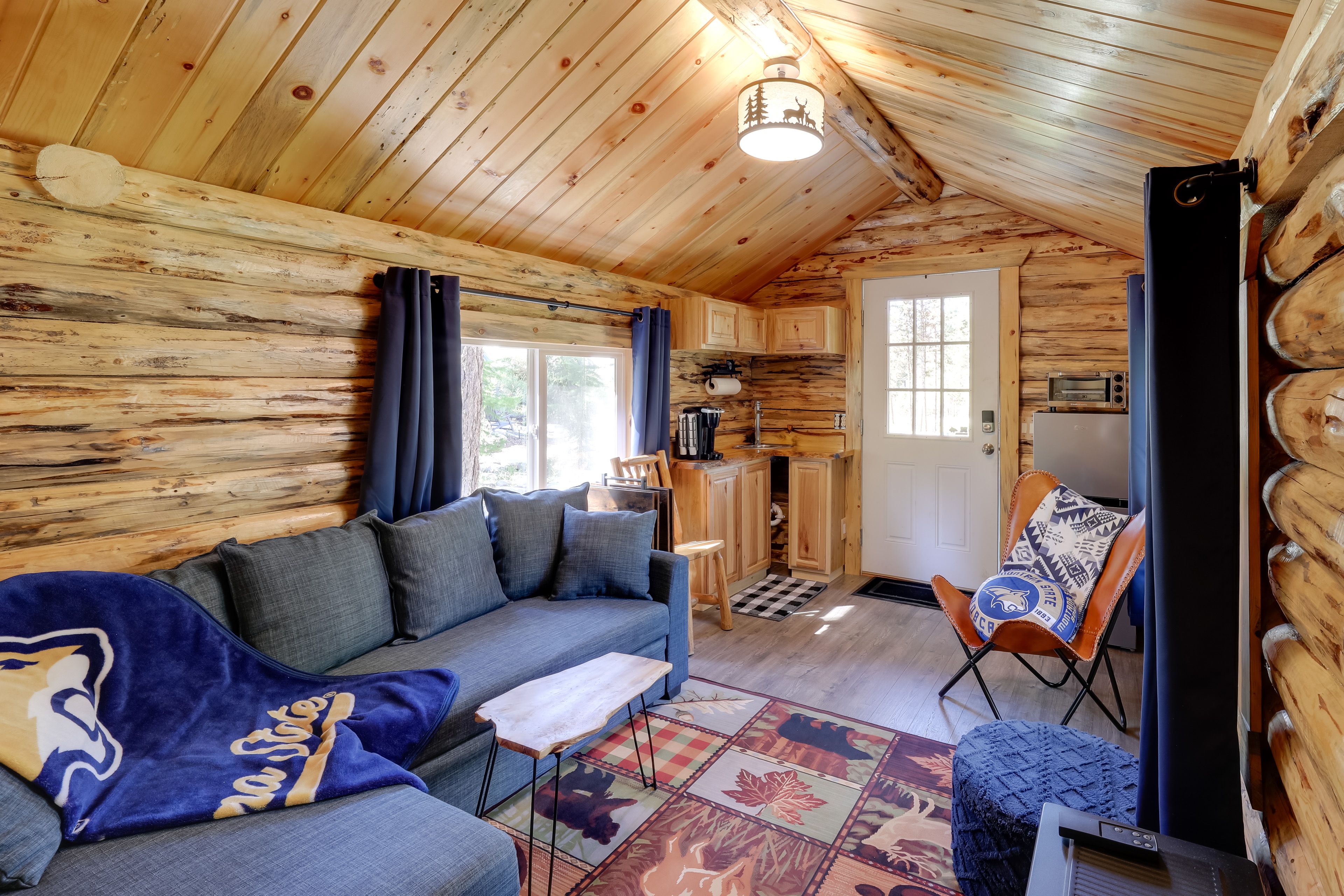 Living Space | Free WiFi