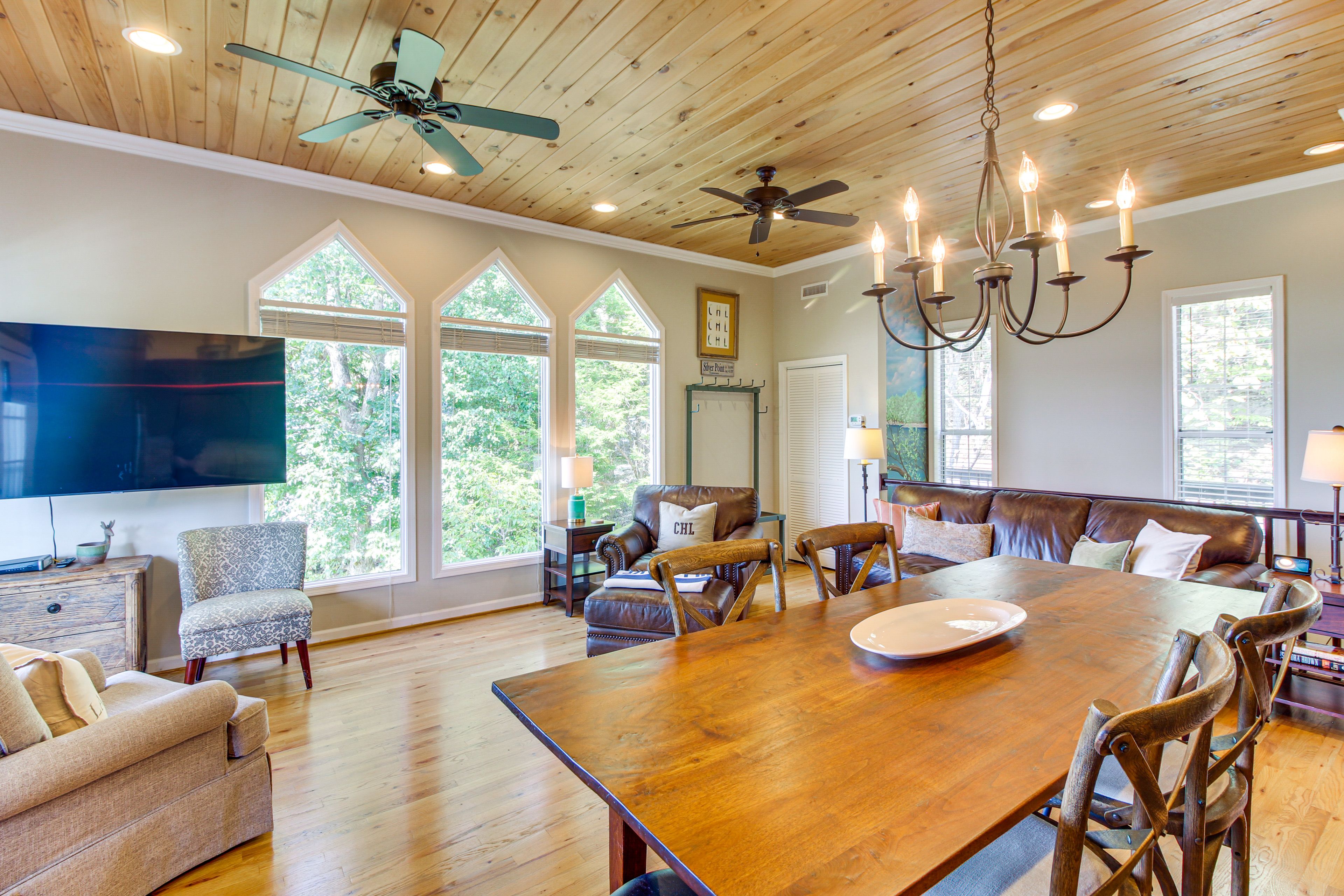 Dining & Living Area | Dishware/Flatware | Main Level