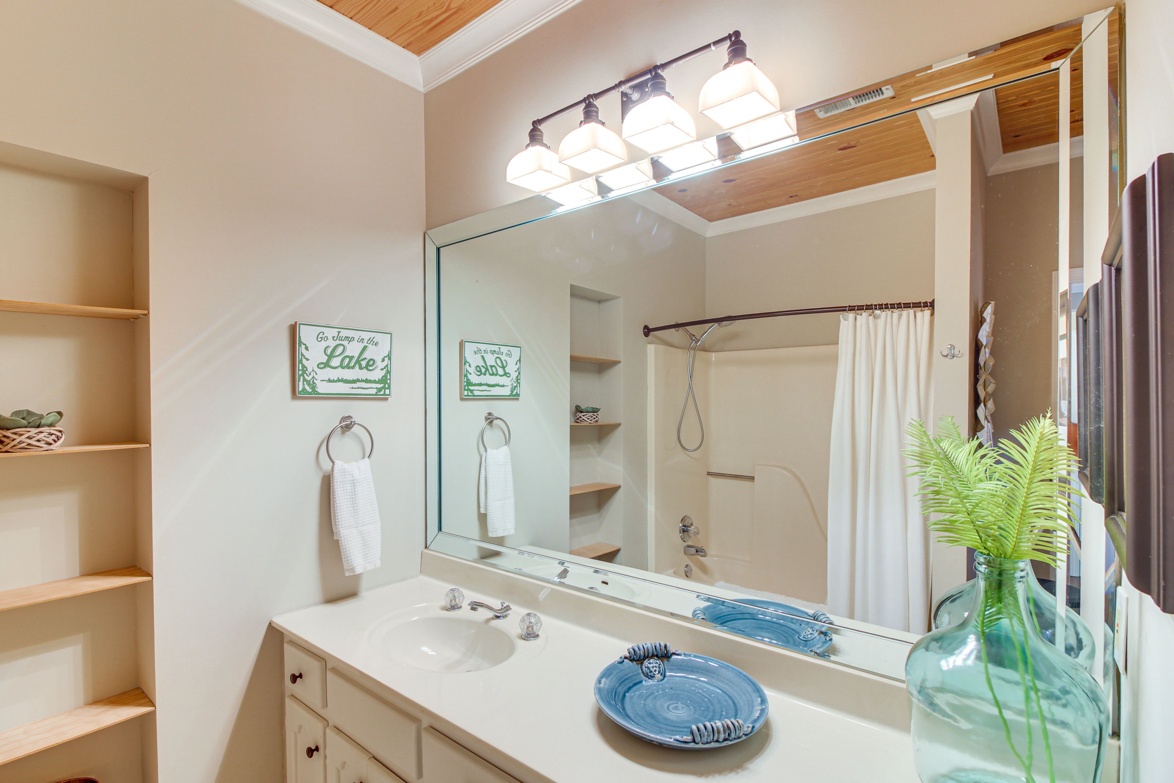 Bathroom | Lower Level