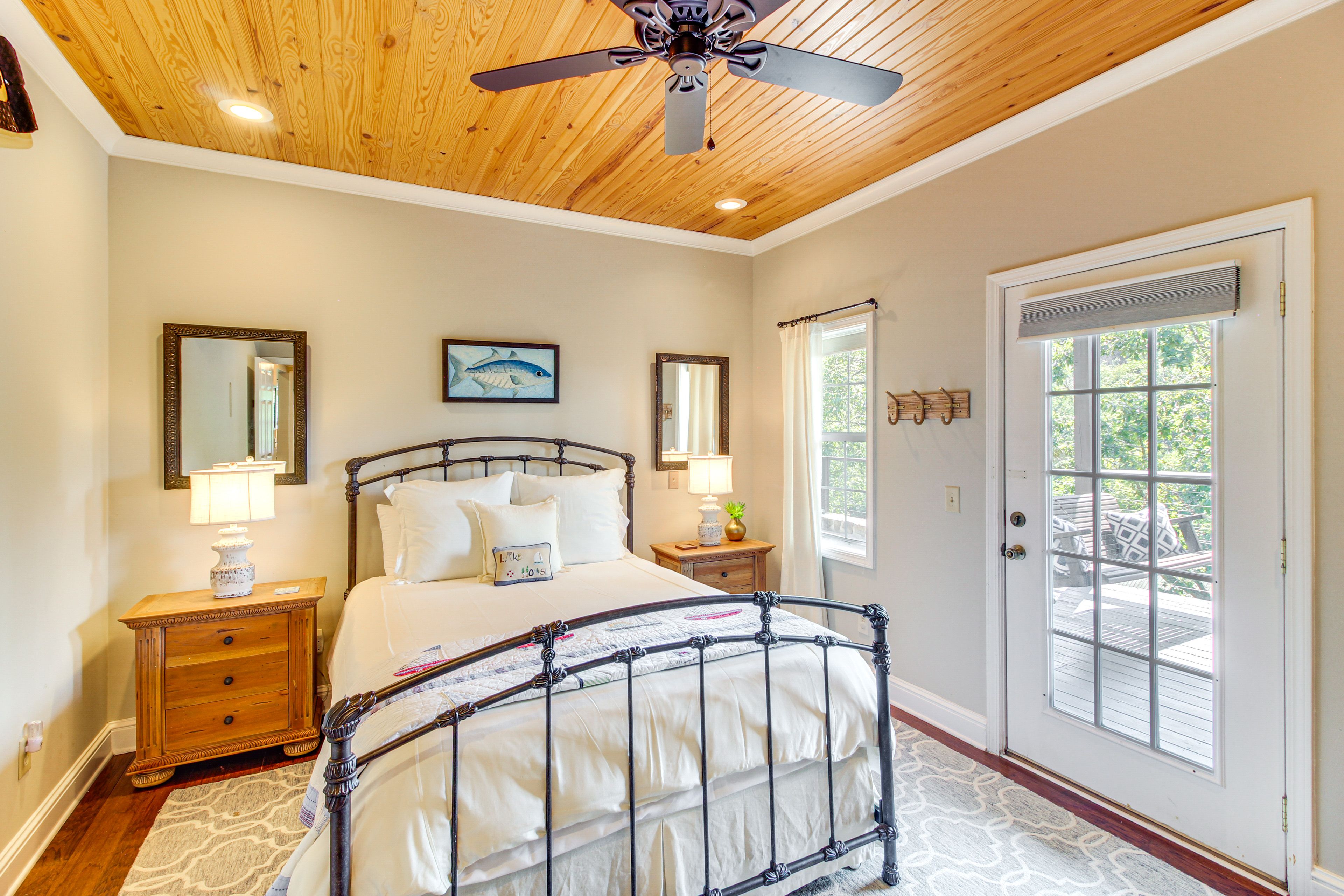 Bedroom 3 | Queen Bed | Lower Level