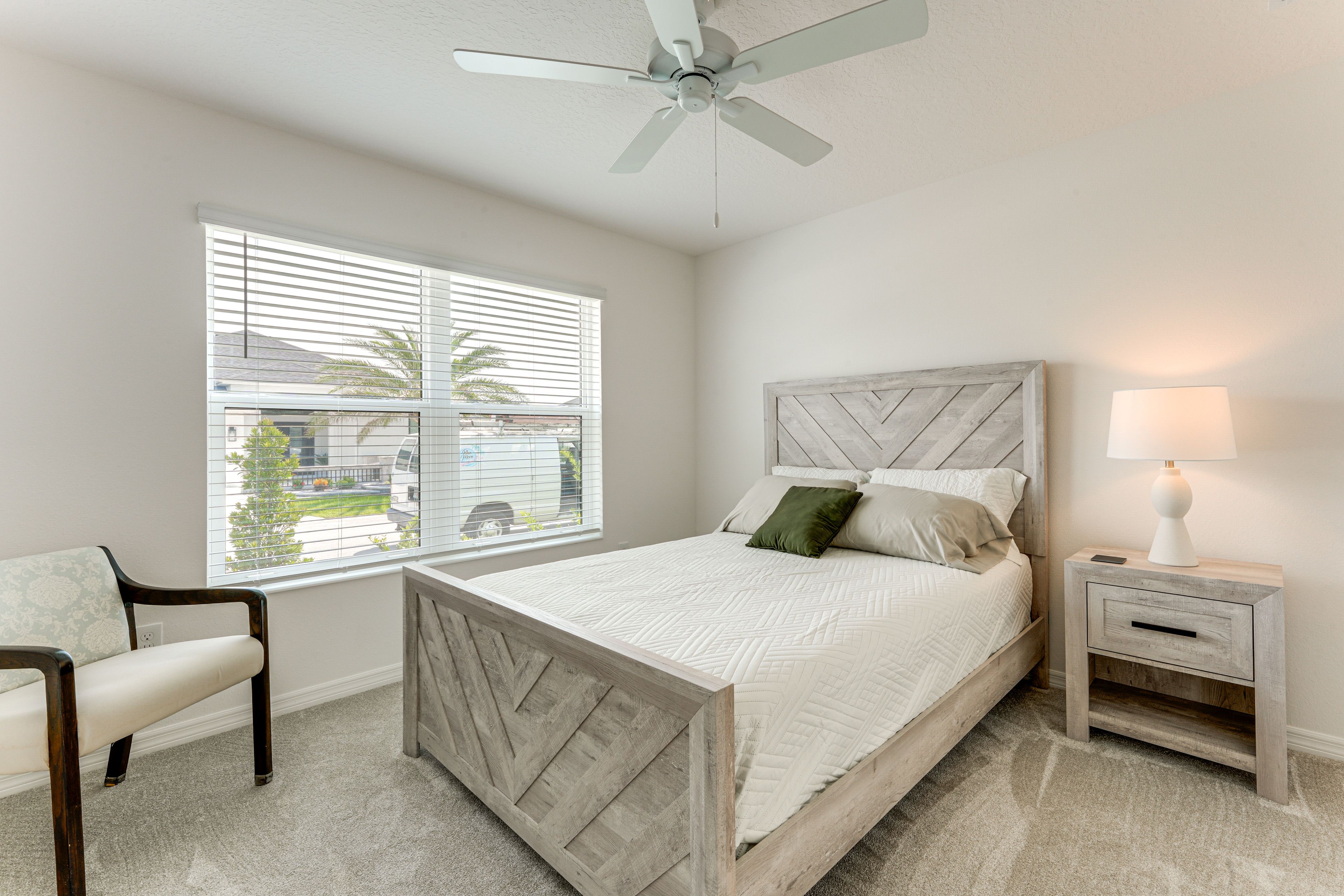 Bedroom 2 | Queen Bed