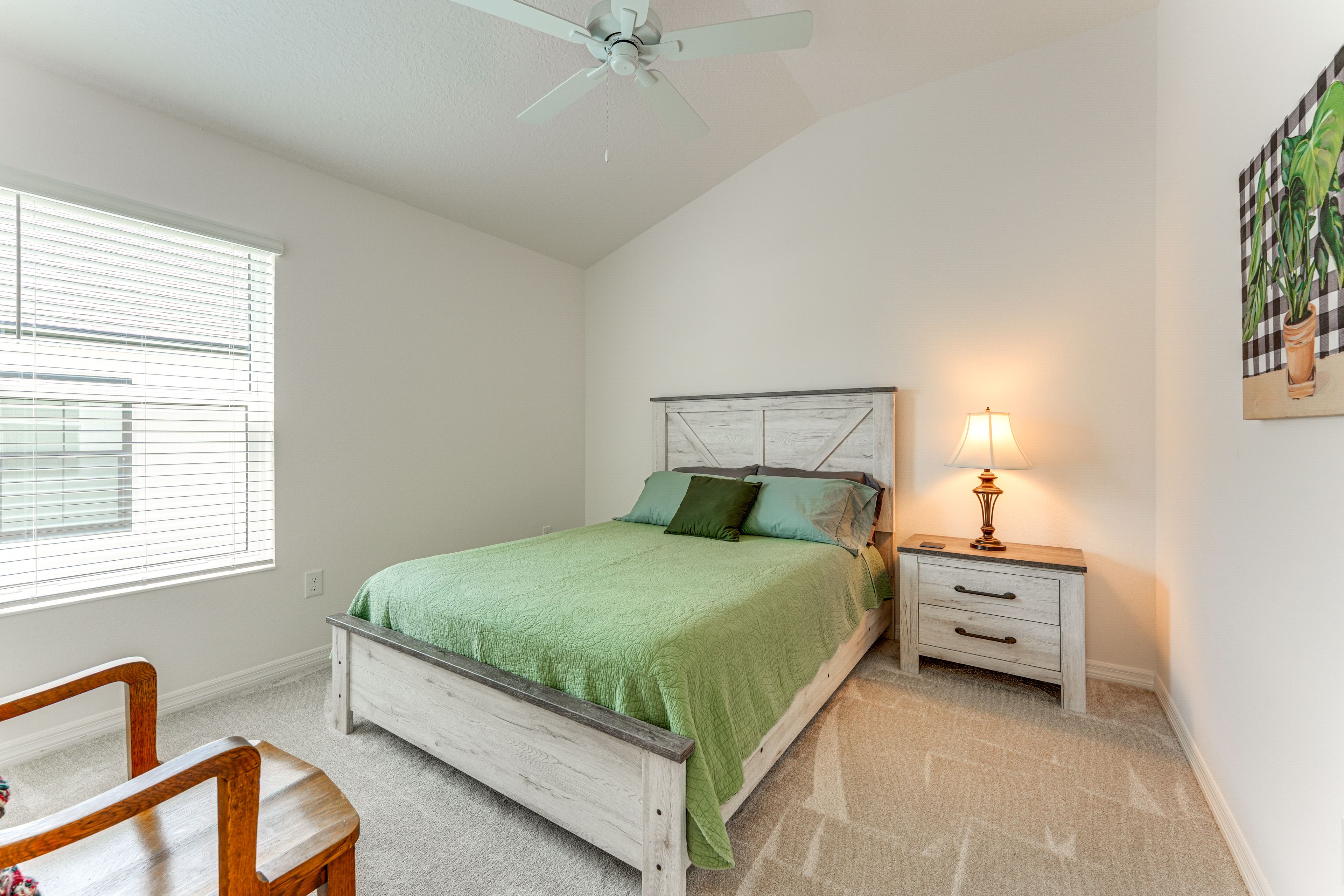 Bedroom 3 | Queen Bed