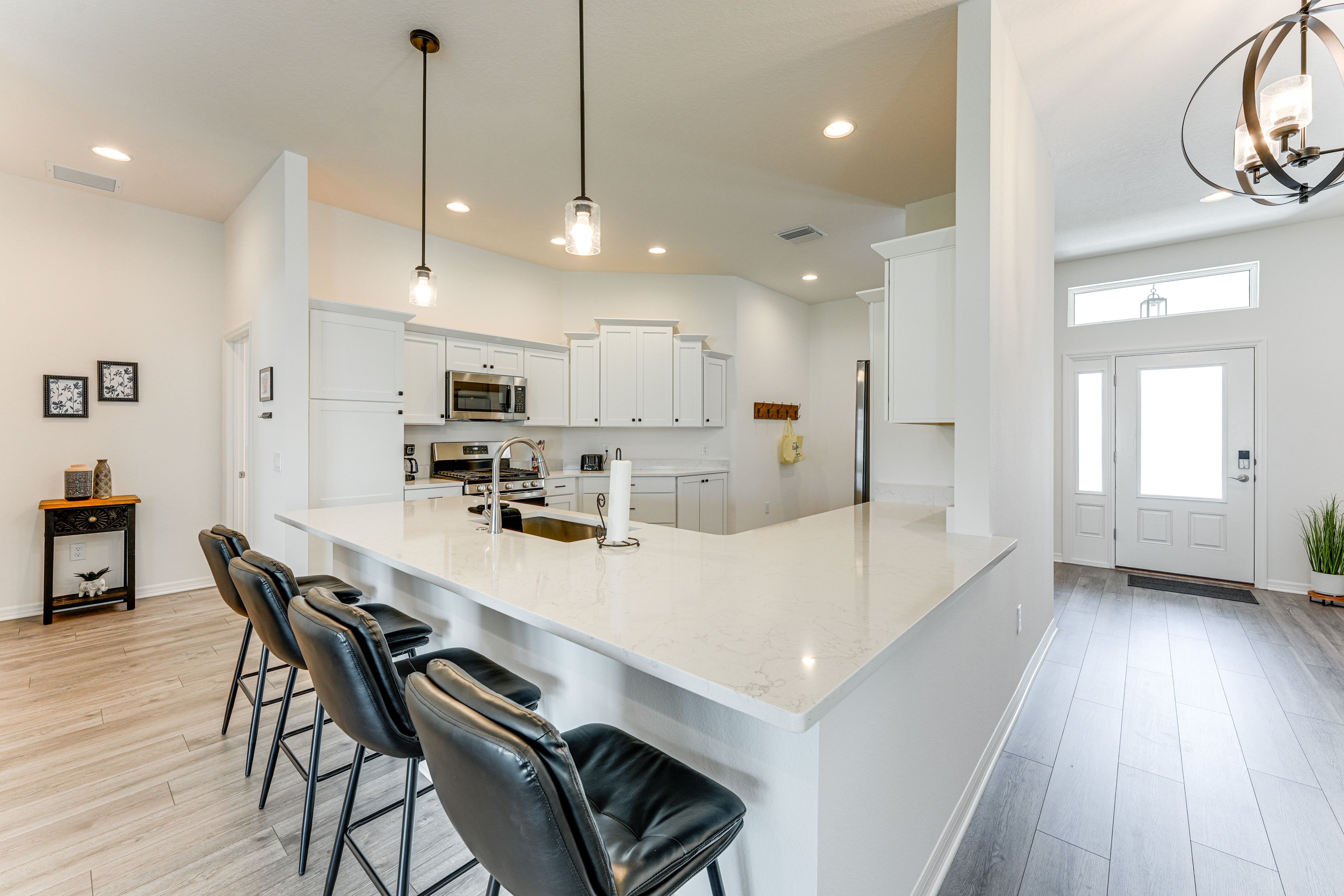 Kitchen | Breakfast Bar | Coffee Maker