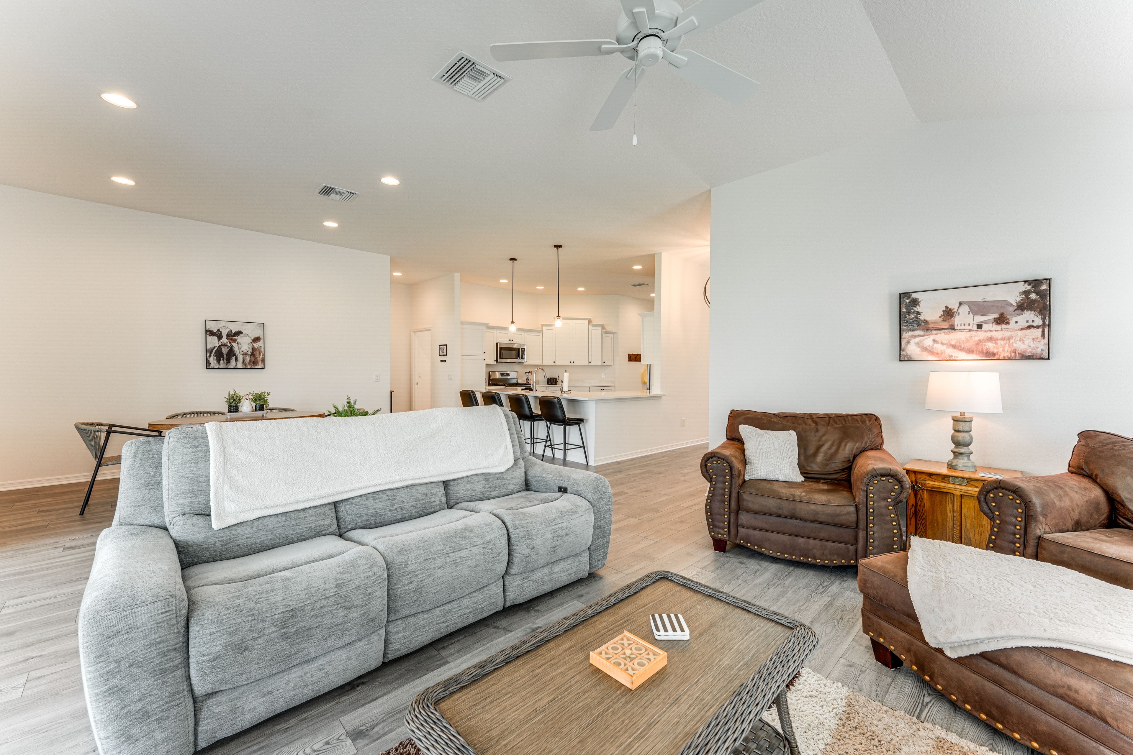 Living Room | Smart TV | Central A/C | Single-Story Home