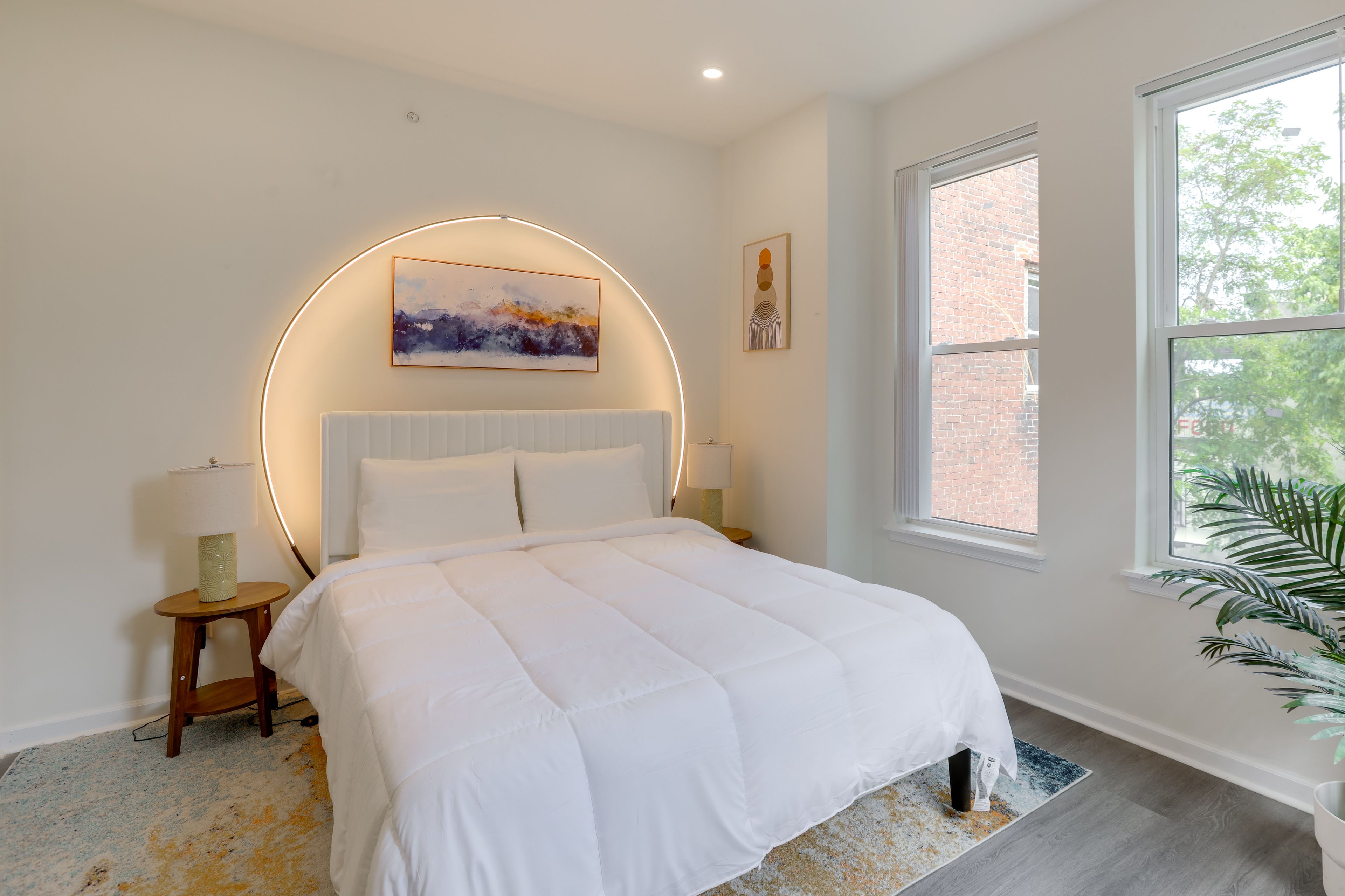 Bedroom 1 | Queen Bed | Laptop-Friendly Workspace