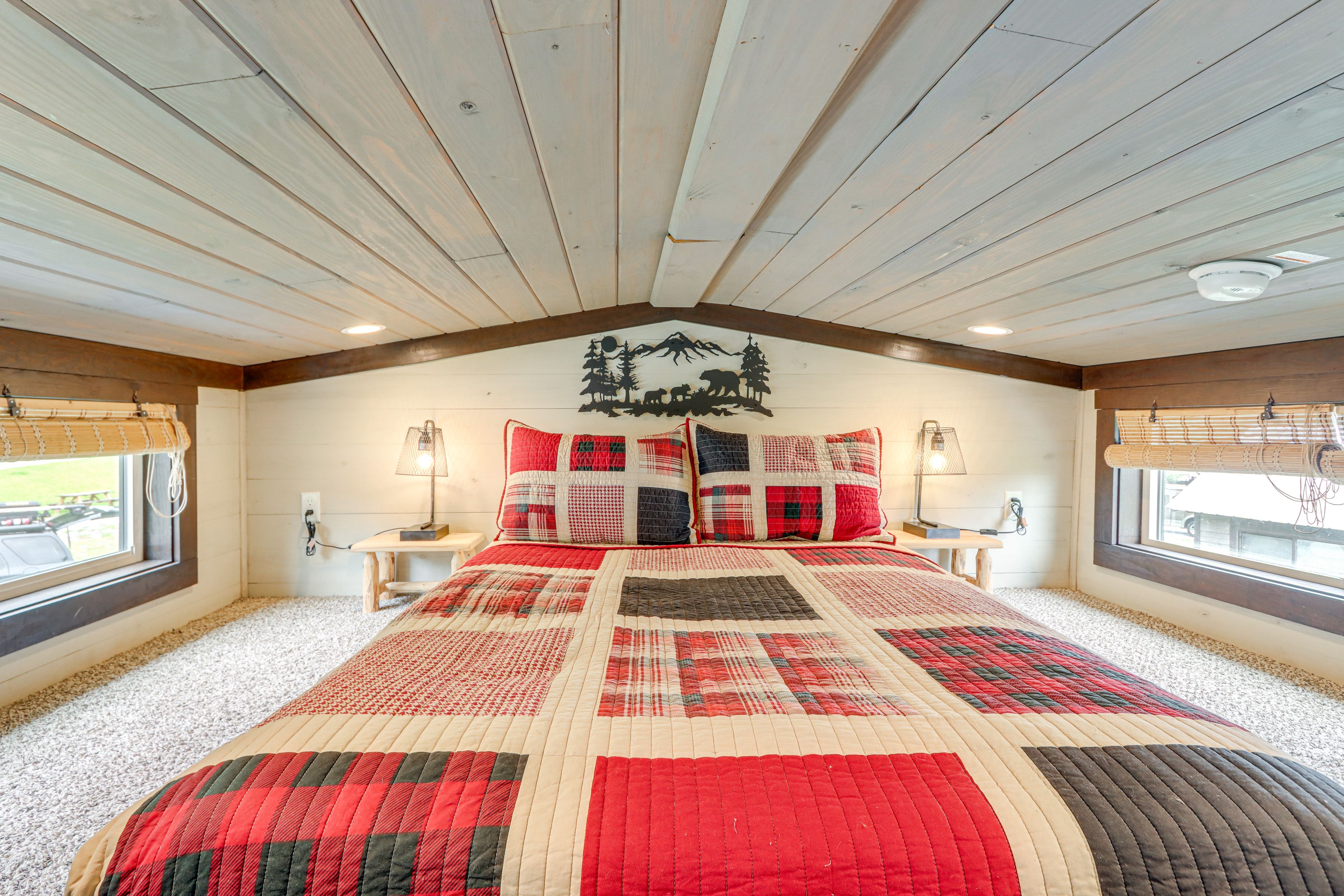 Loft | Ladder to Access | Full Bed