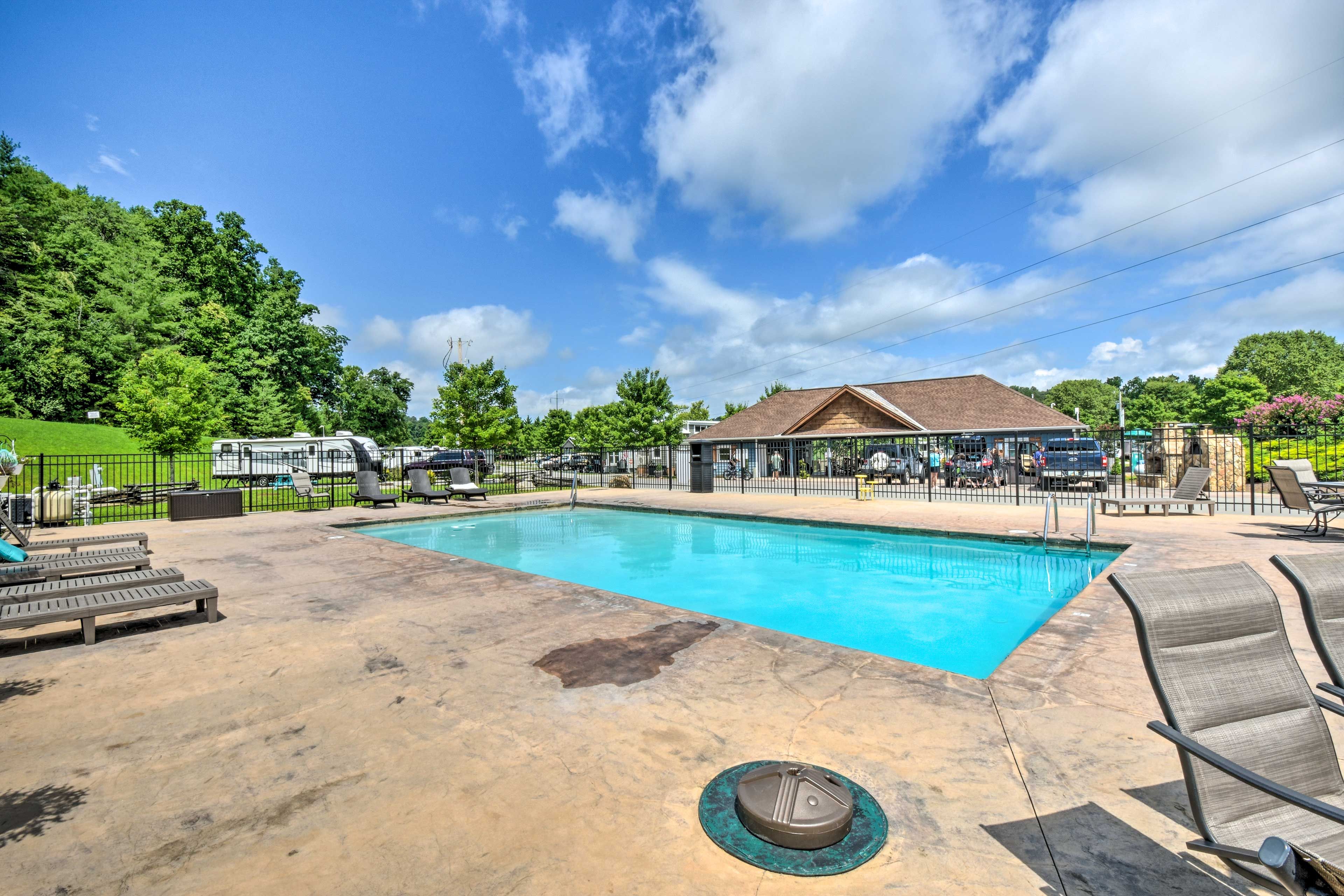Waterside at Blueridge Tiny Home & RV Community | Community Amenities
