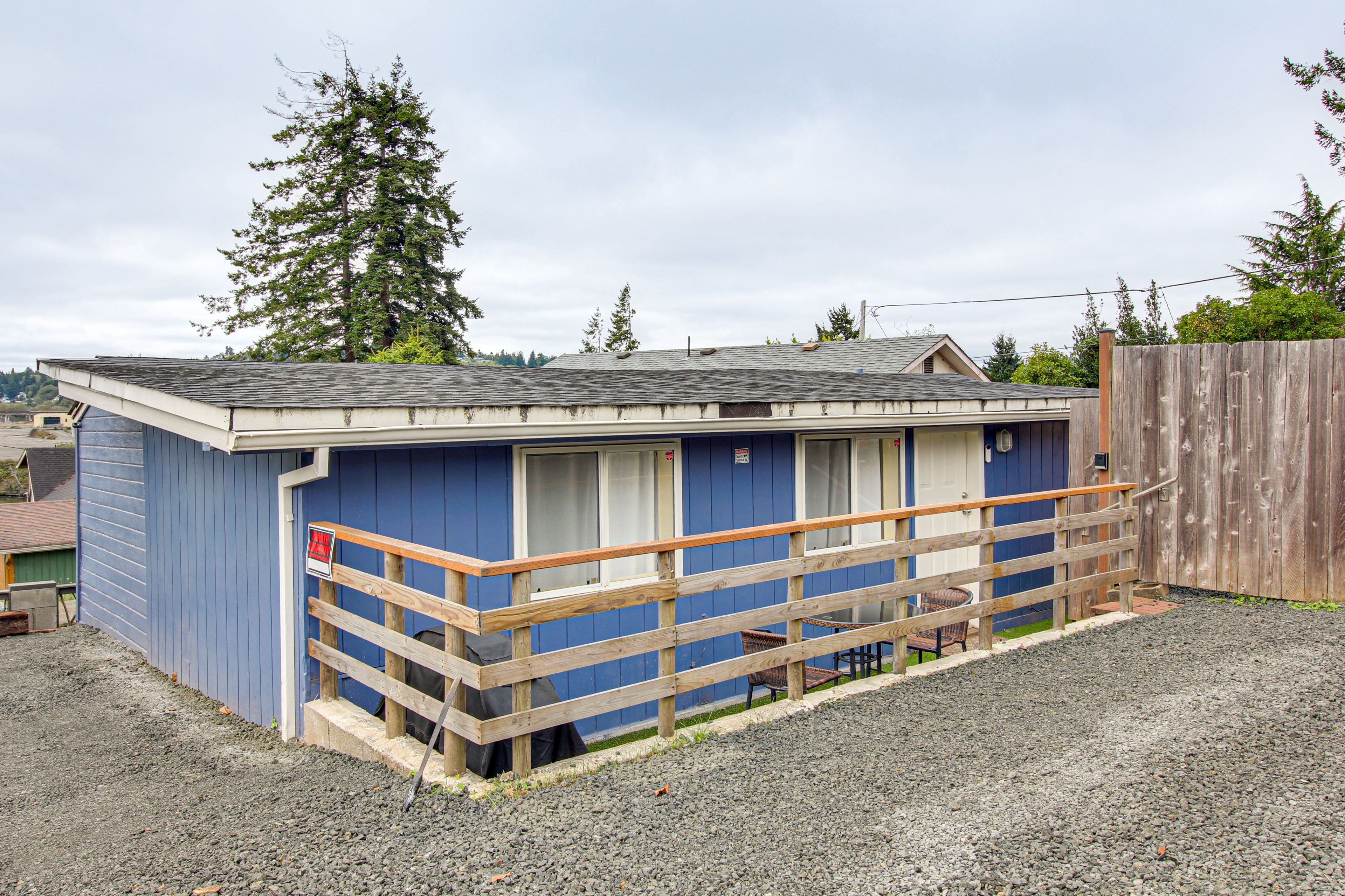Property Exterior | Private Yard | Outdoor Dining Table | Gas Grill