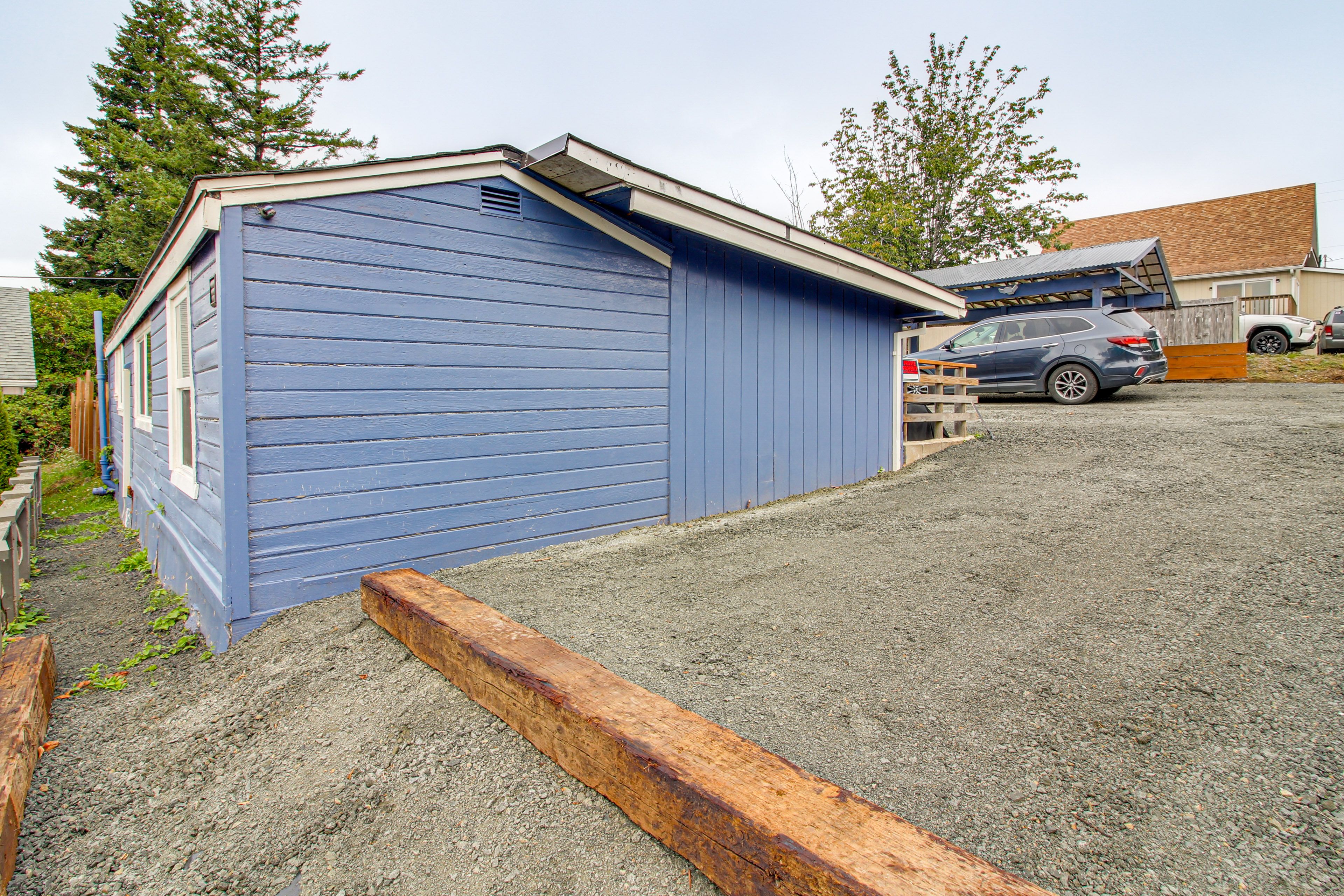 Parking | Driveway (2 Vehicles)