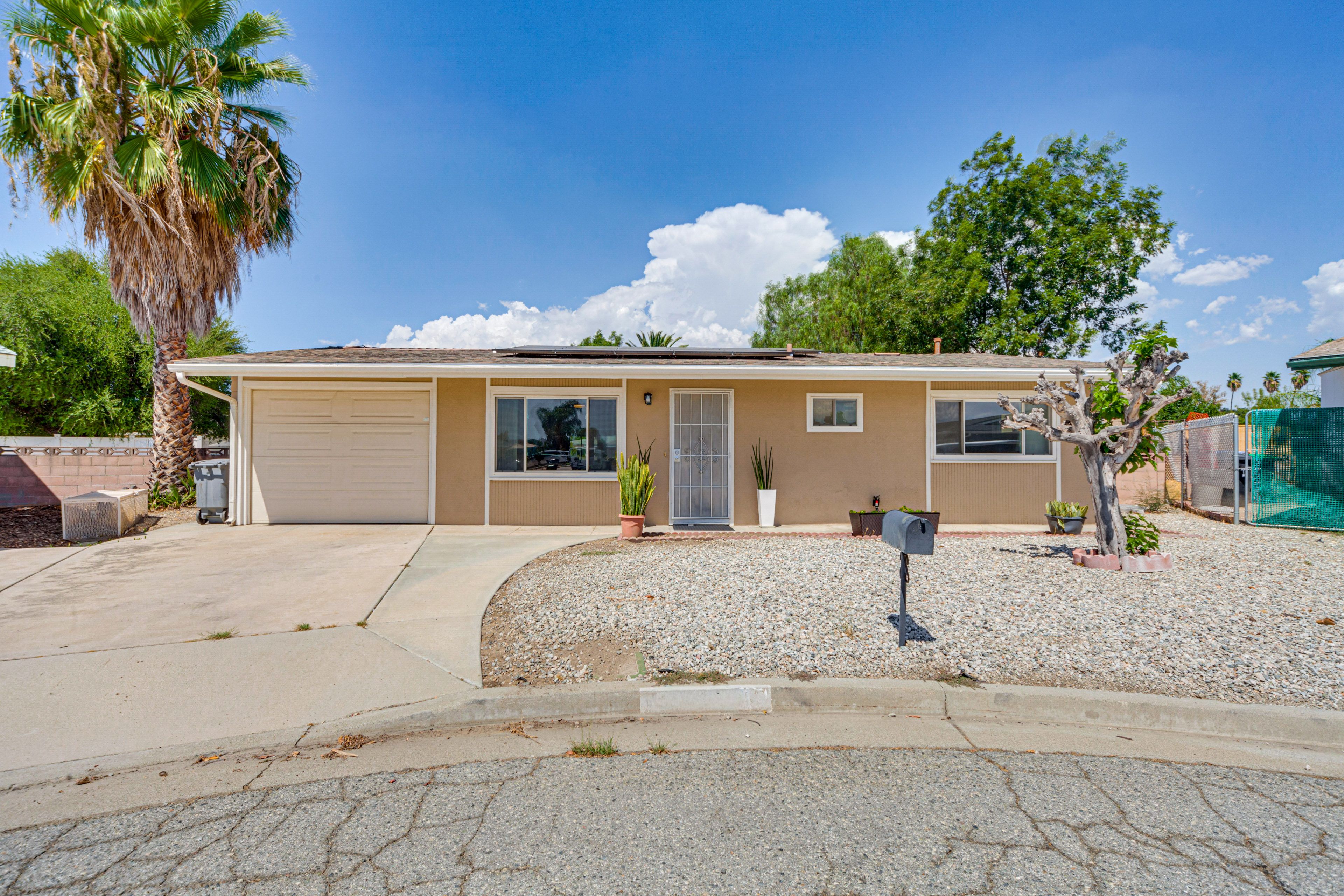 Parking | Garage (1 Vehicle) | Driveway (1 Vehicle) | EV Charger