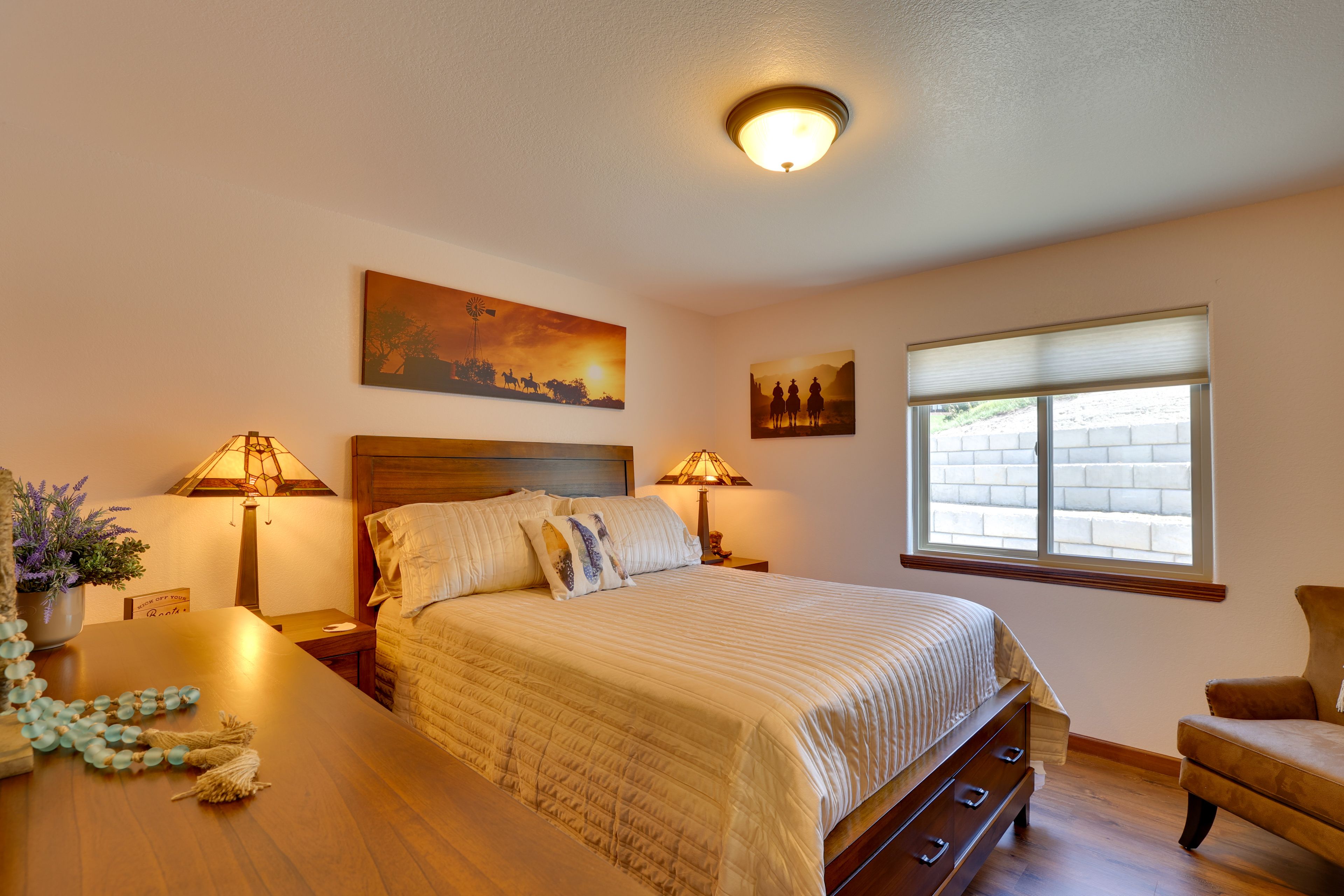 Bedroom 2 | Queen Bed | Main Level