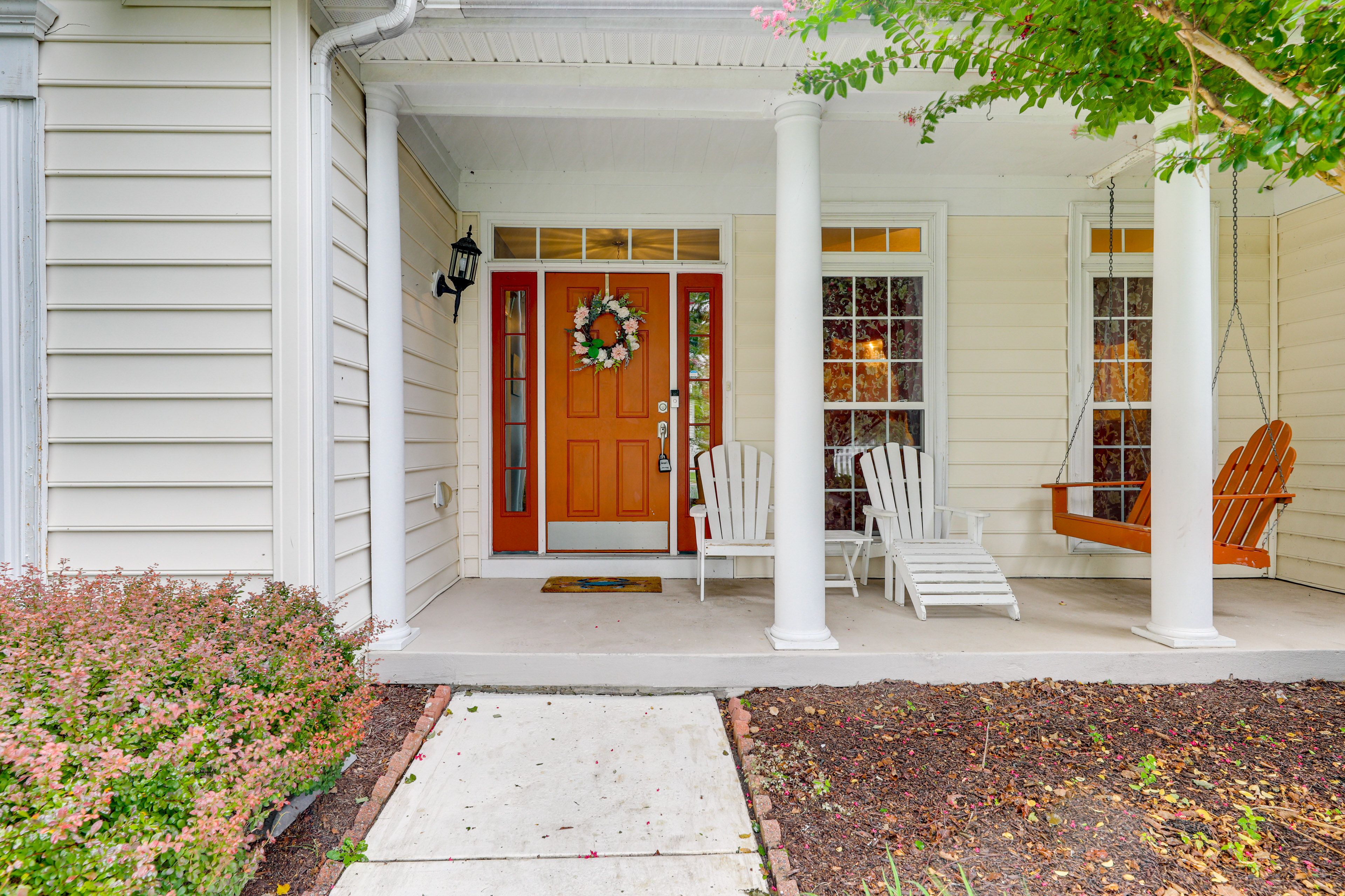 Front Patio | Private Entrance