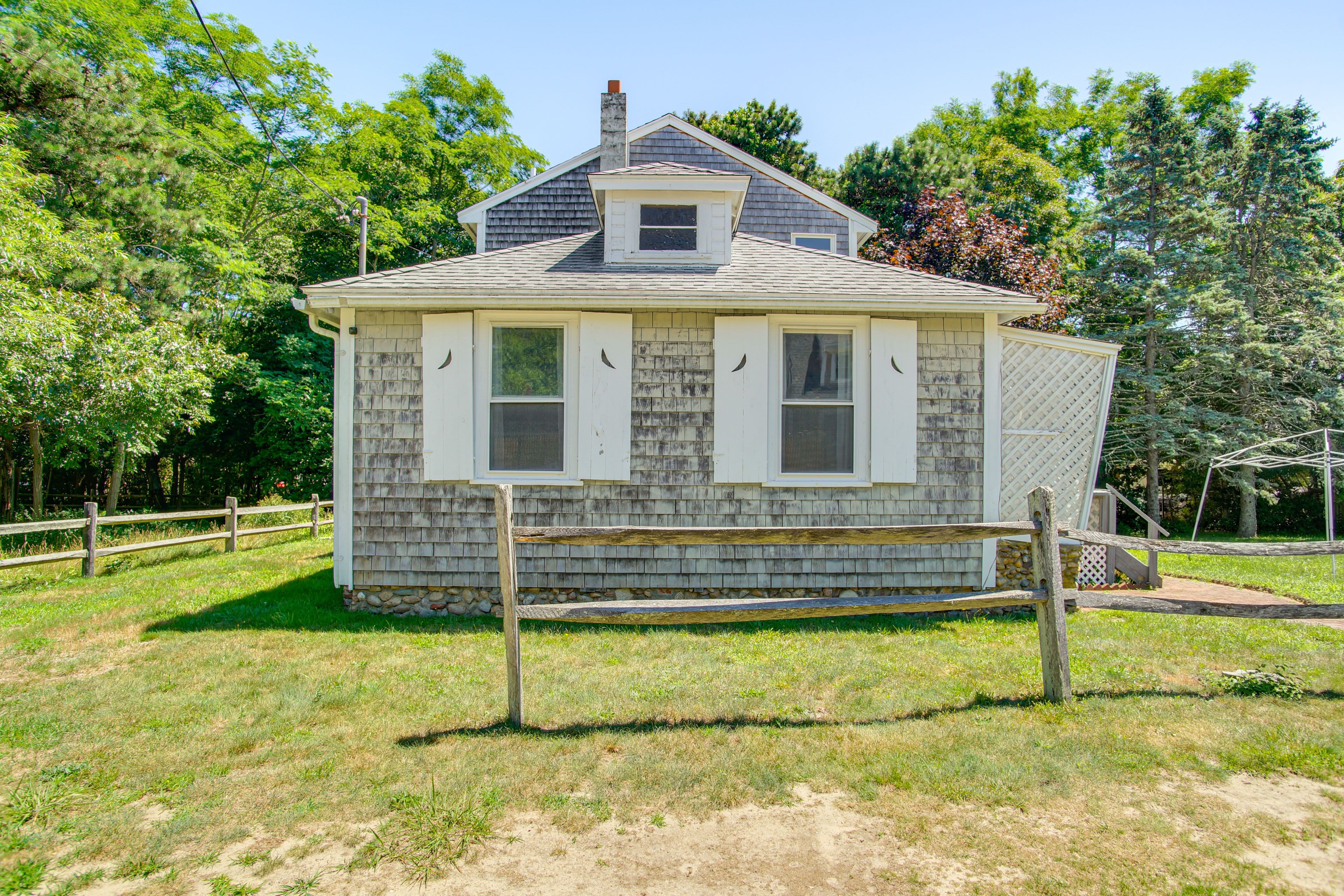 Parking | Driveway (2 Vehicles) | Free Street Parking