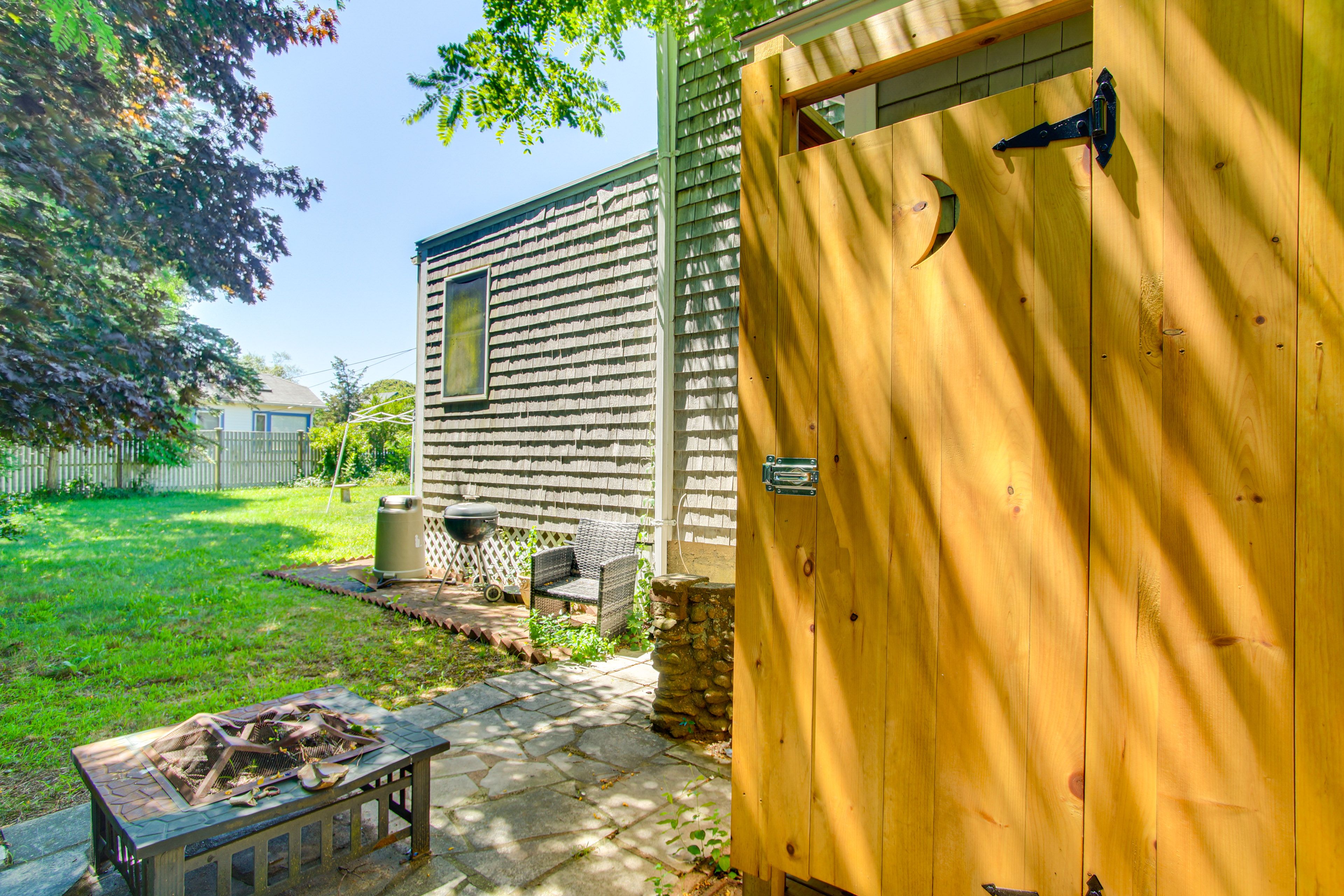 Rear Patio | Wood-Burning Fire Pit | Charcoal Grill