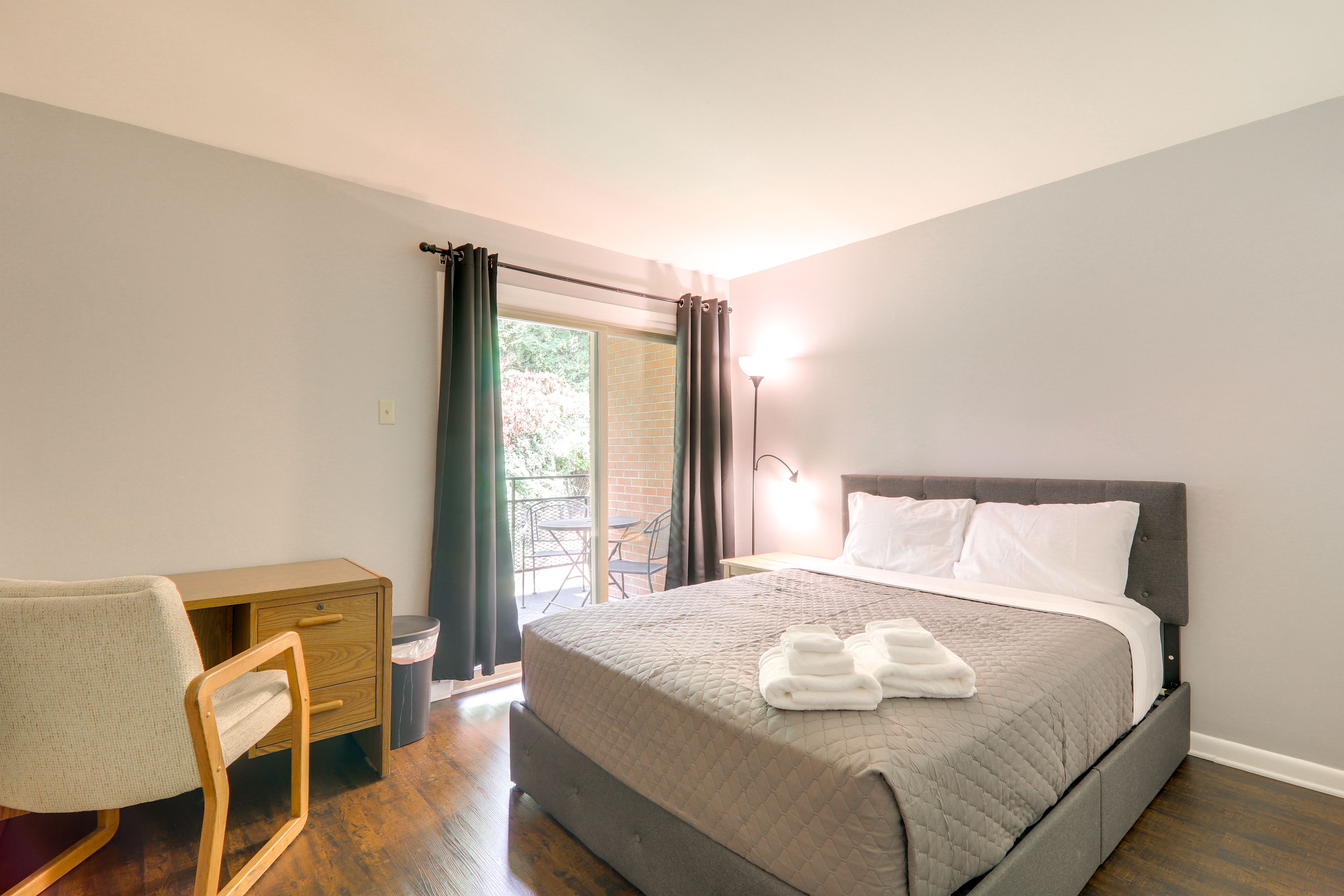 Bedroom 1 | Queen Bed | Linens Provided