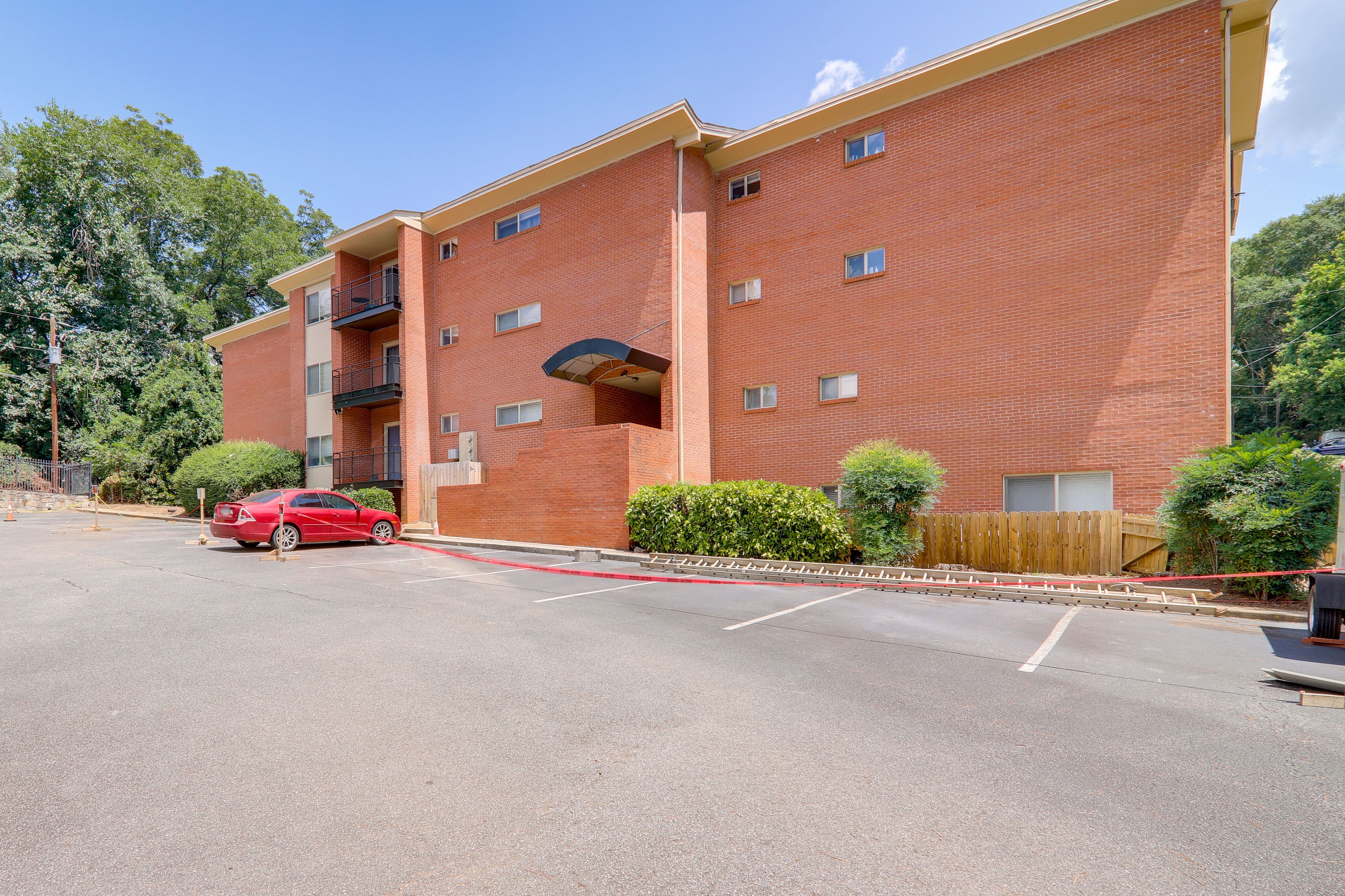 Parking | Community Lot (First-Come, First-Served)