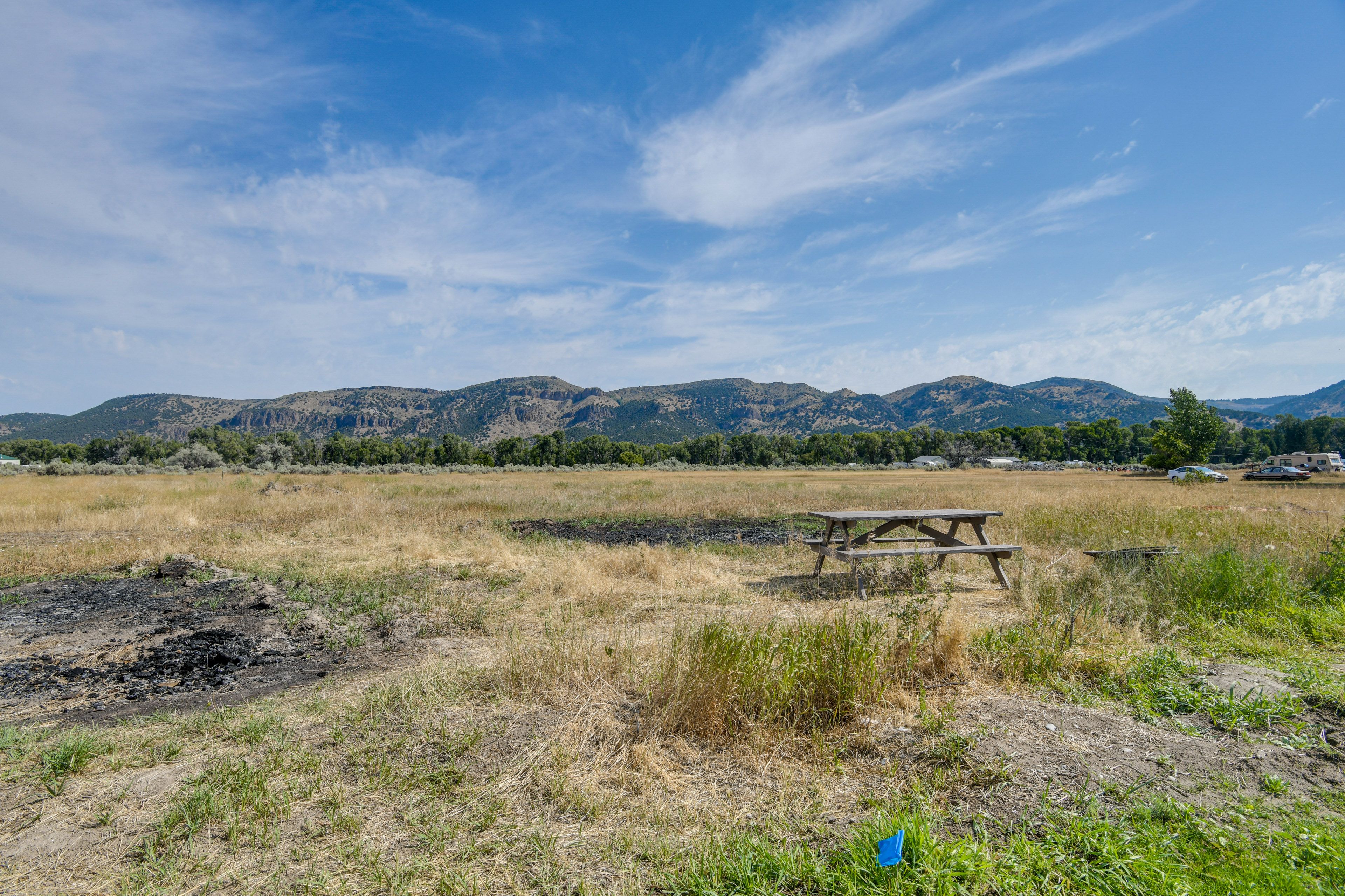 2.5-Acre Property | RV/Boat/Trailer Parking Available