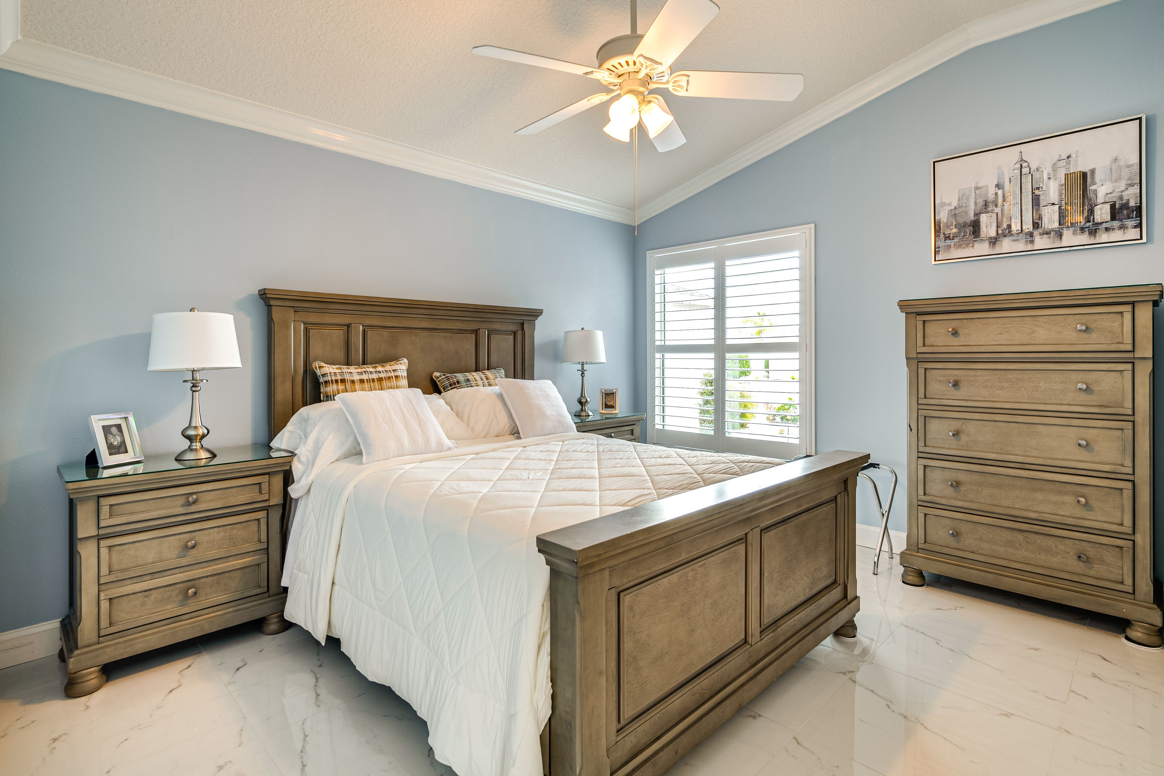 Bedroom 2 | Queen Bed